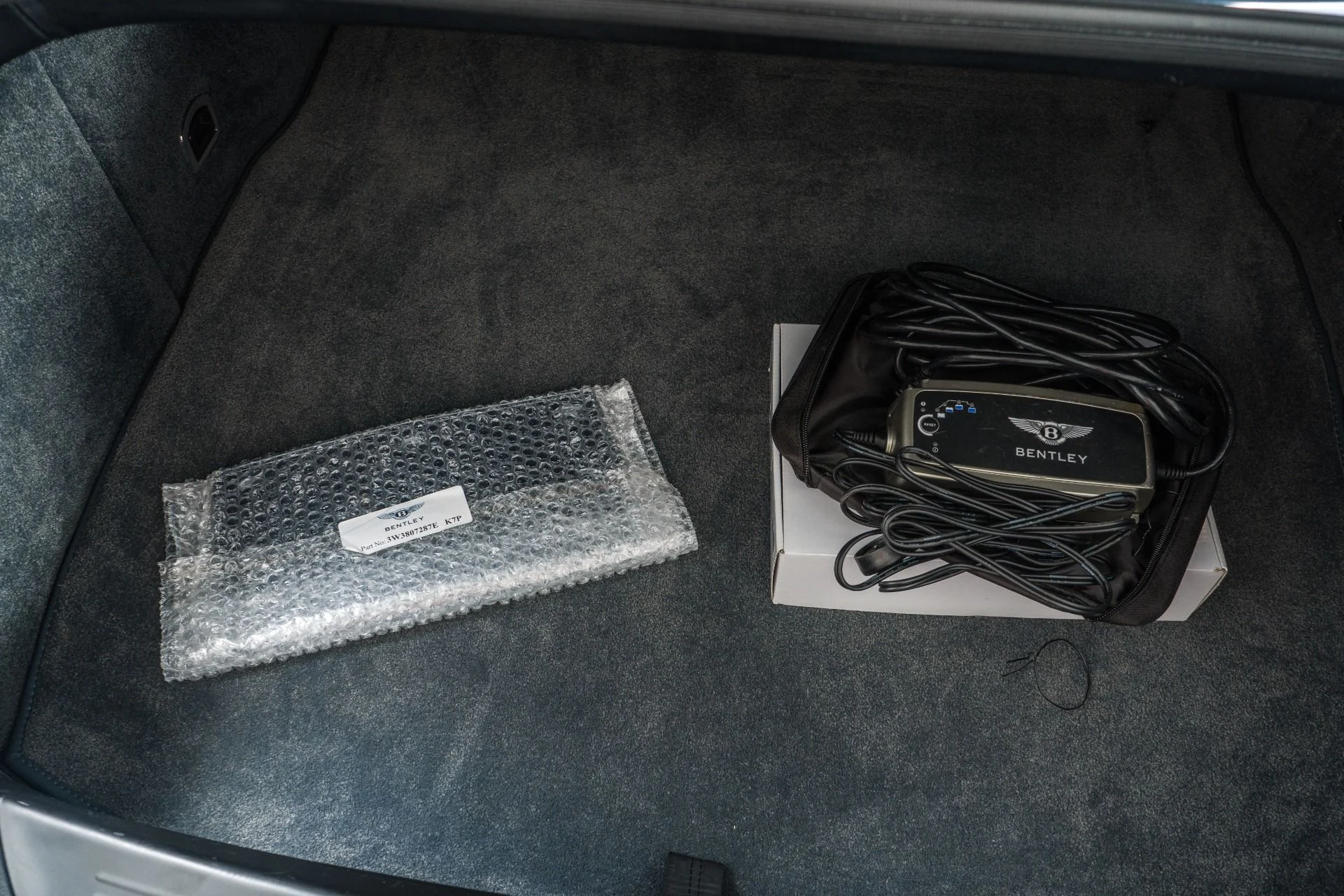 mph038_3520472029_Used_2013_Bentley_Continental_GT_Speed_Carbon_Fiber_Veneers_Beautiful_Color_Combination_1768424595_85e5f2113f