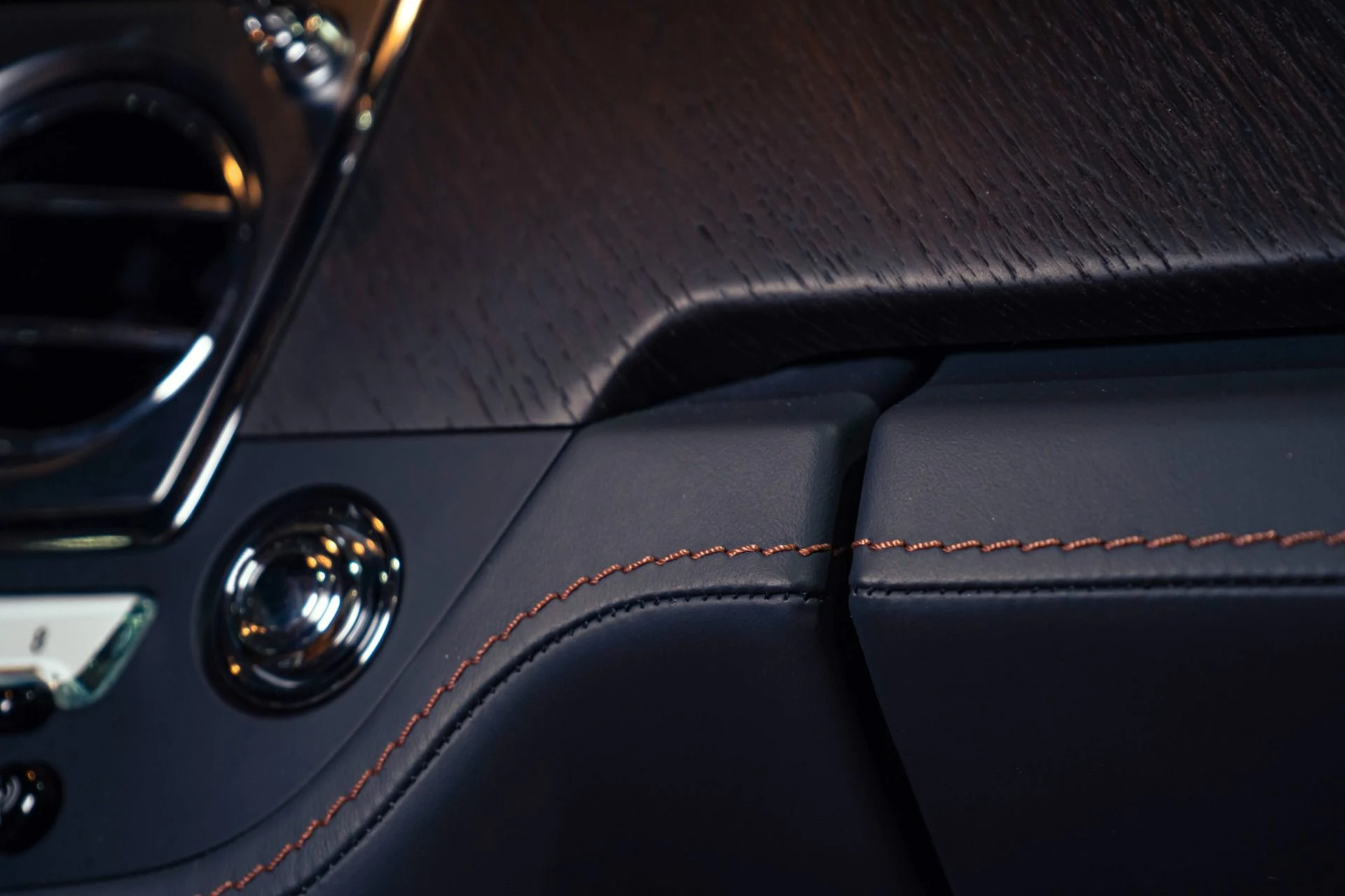 mph038_3526129772_Used_2018_Rolls_Royce_Wraith_RARE_1_of_55_Luminary_Edition_1789486734_dde62b7d89