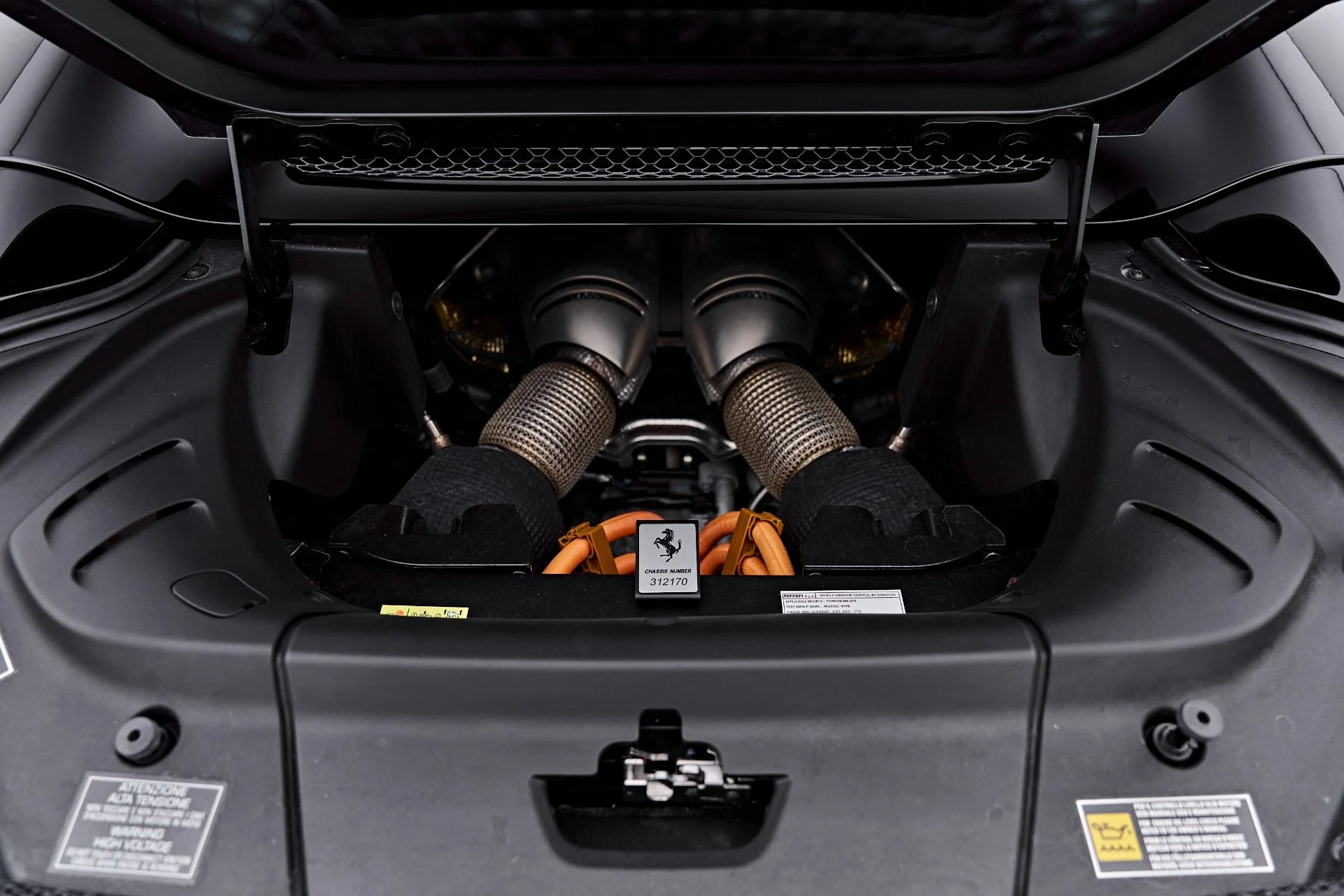 mph038_3537250685_Used_2024_Ferrari_296_GTS_1787614495_caf320e537