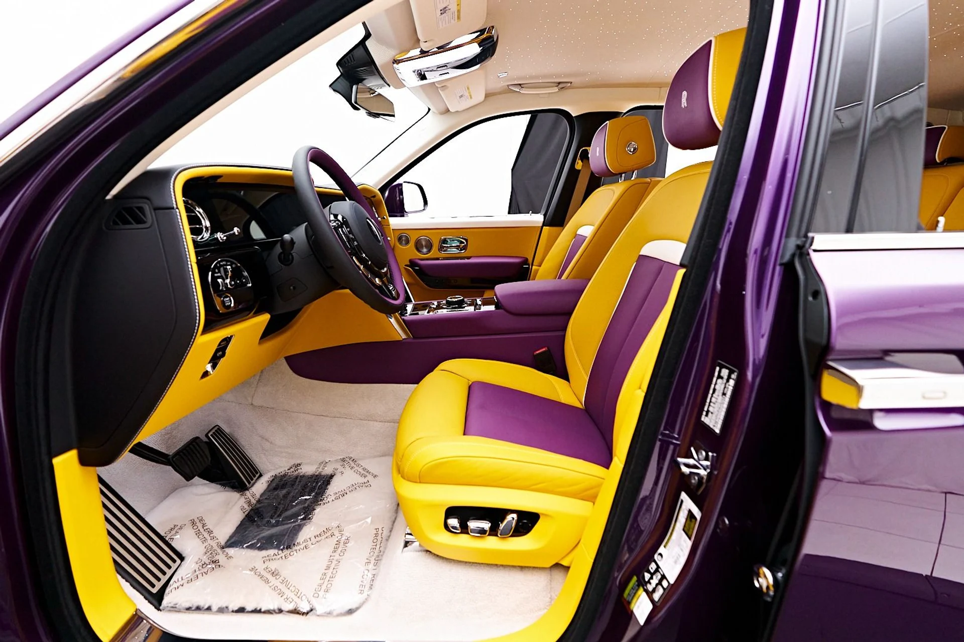 mph038_3538298559_Used_2025_Rolls_Royce_Cullinan_Base_1736646133_4732125886