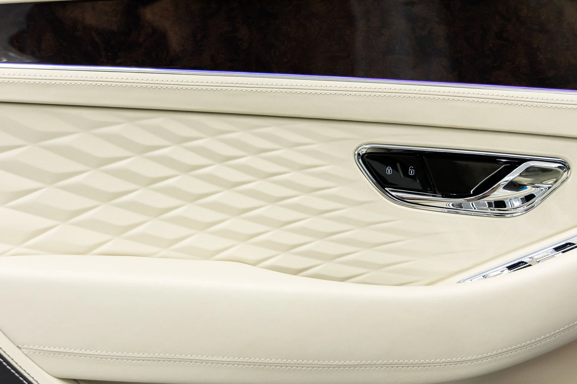 mph038_3541223748_cee77374bba197d50a3712df644c8941x_e3029e38cb