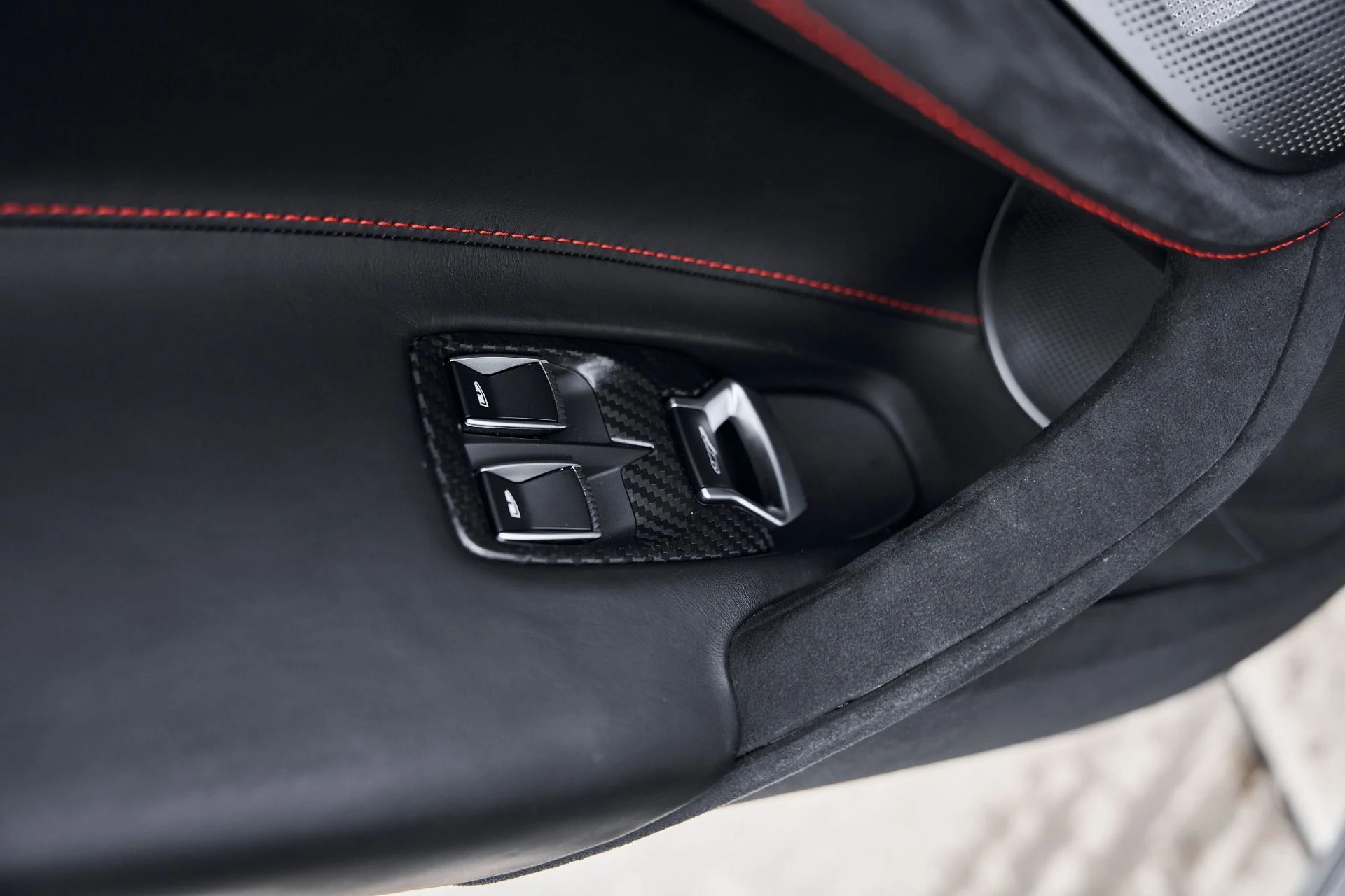 mph038_3542604949_Used_2024_Mc_Laren_750_S_1769048322_da8adced82