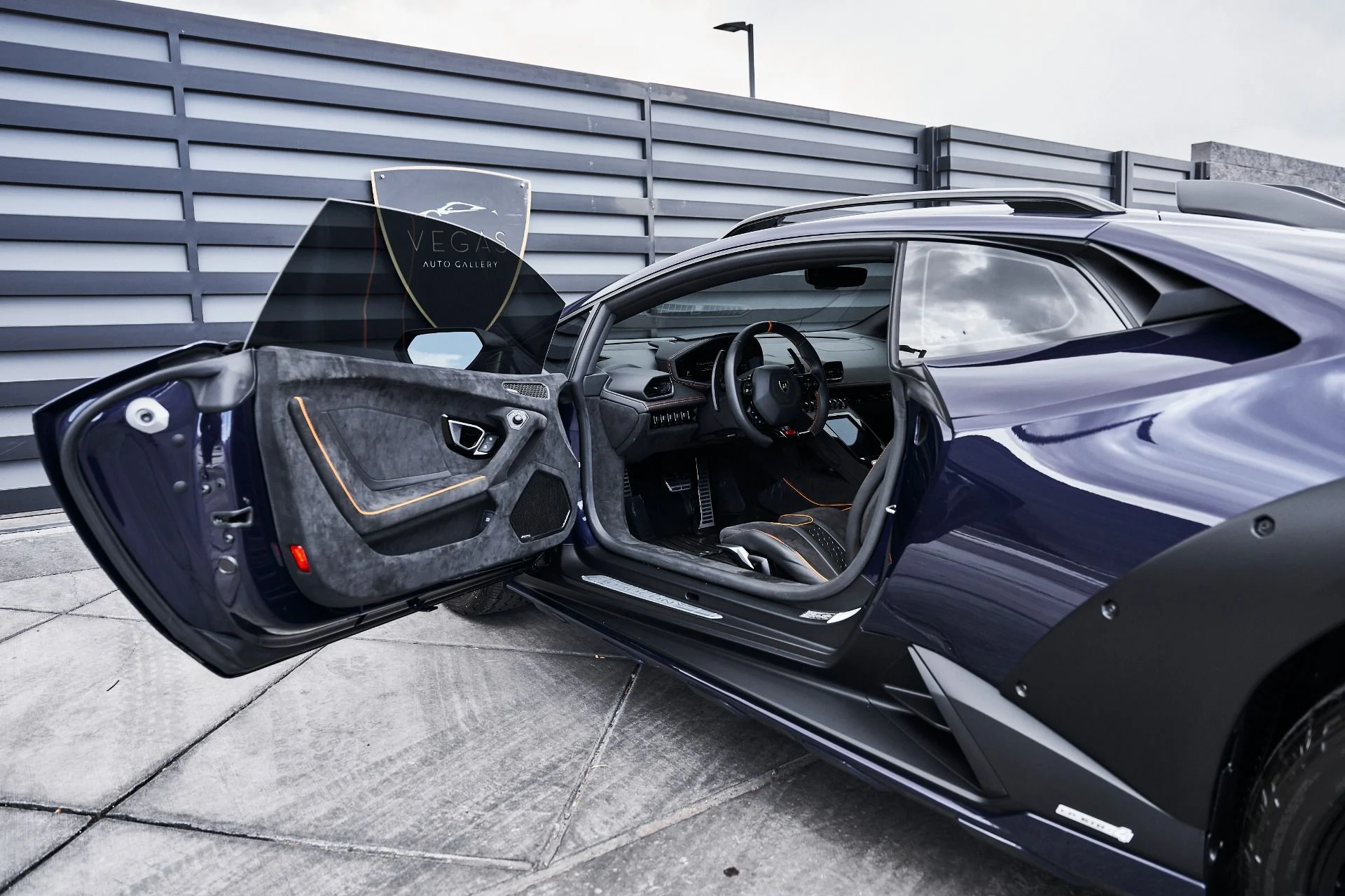 mph038_3548115293_Used_2023_Lamborghini_Huracan_Sterrato_Base_1780101768_e277de8444