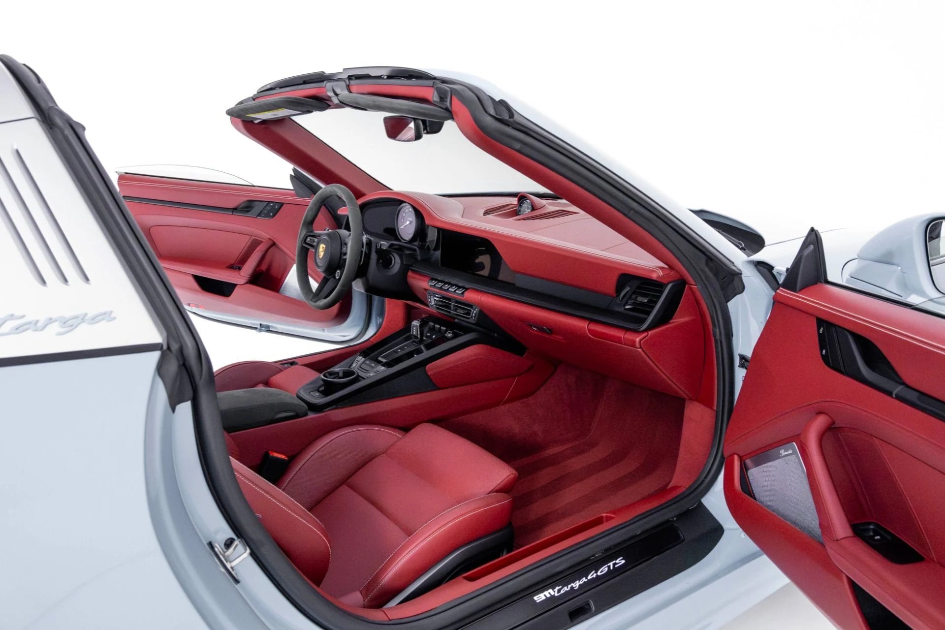 mph038_3551695023_Used_2023_Porsche_911_Targa_4_GTS_1762298444_fcc6fa4c07