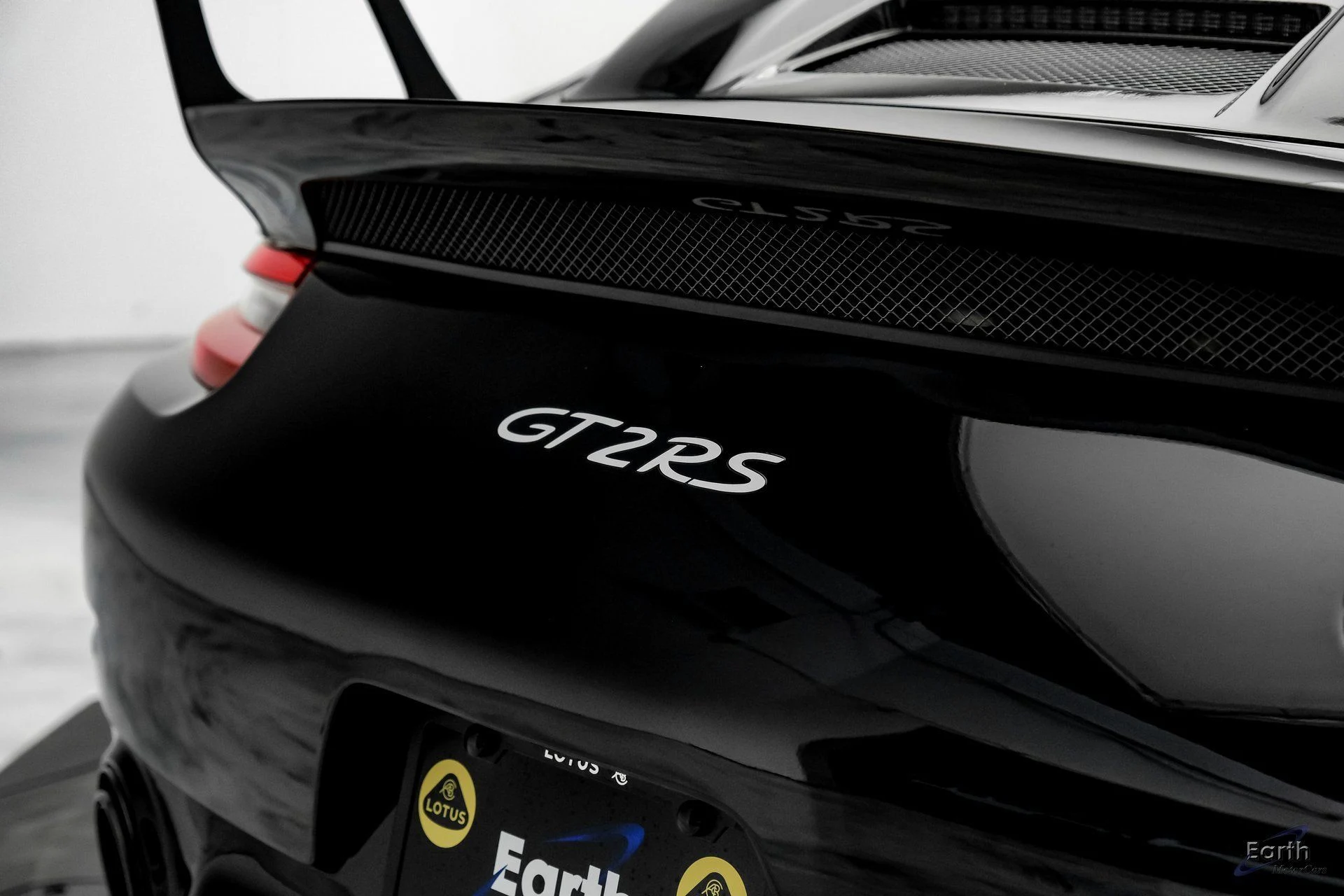 mph038_3555089571_293c49e76b64a84ea966d63160e3f44dx_fd00950387