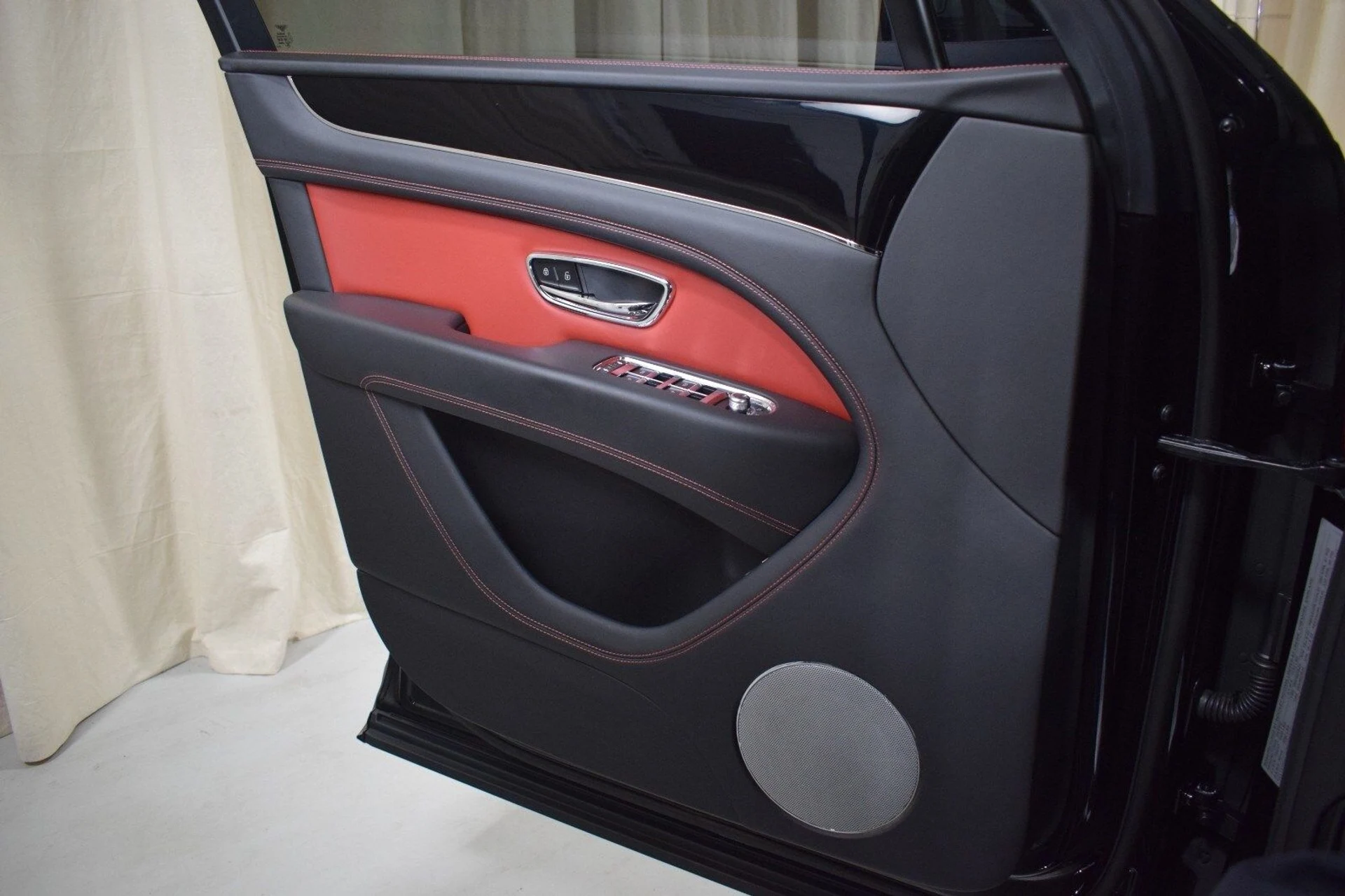 mph038_355886992_a8ffa1831e13dad2c07a2af04a8cf308x_d8785f99d4