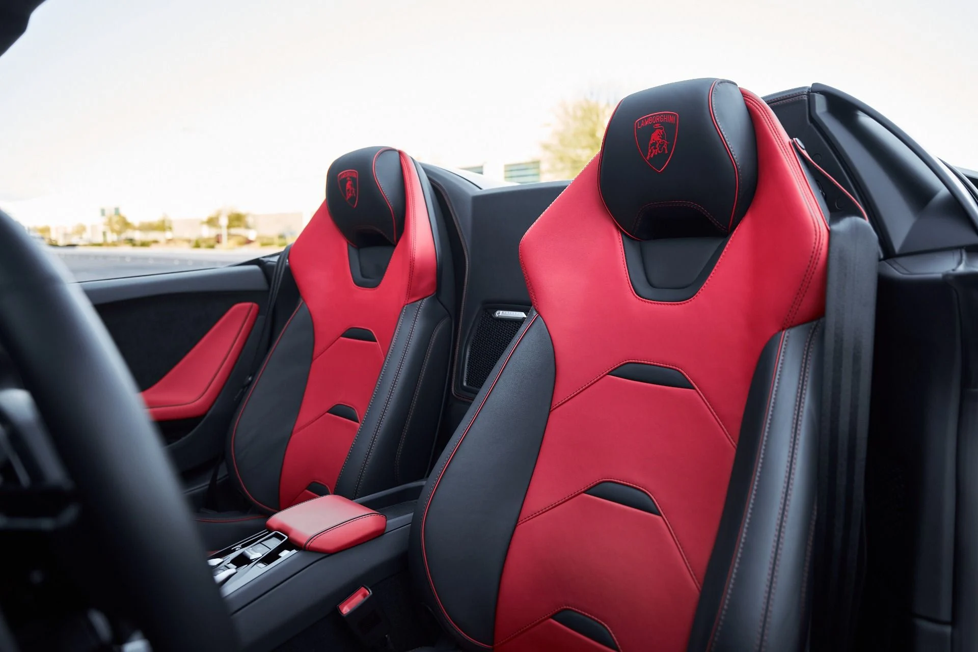 mph038_3574988073_Used_2024_Lamborghini_Huracan_EVO_Spyder_1766881369_ad7a09f466