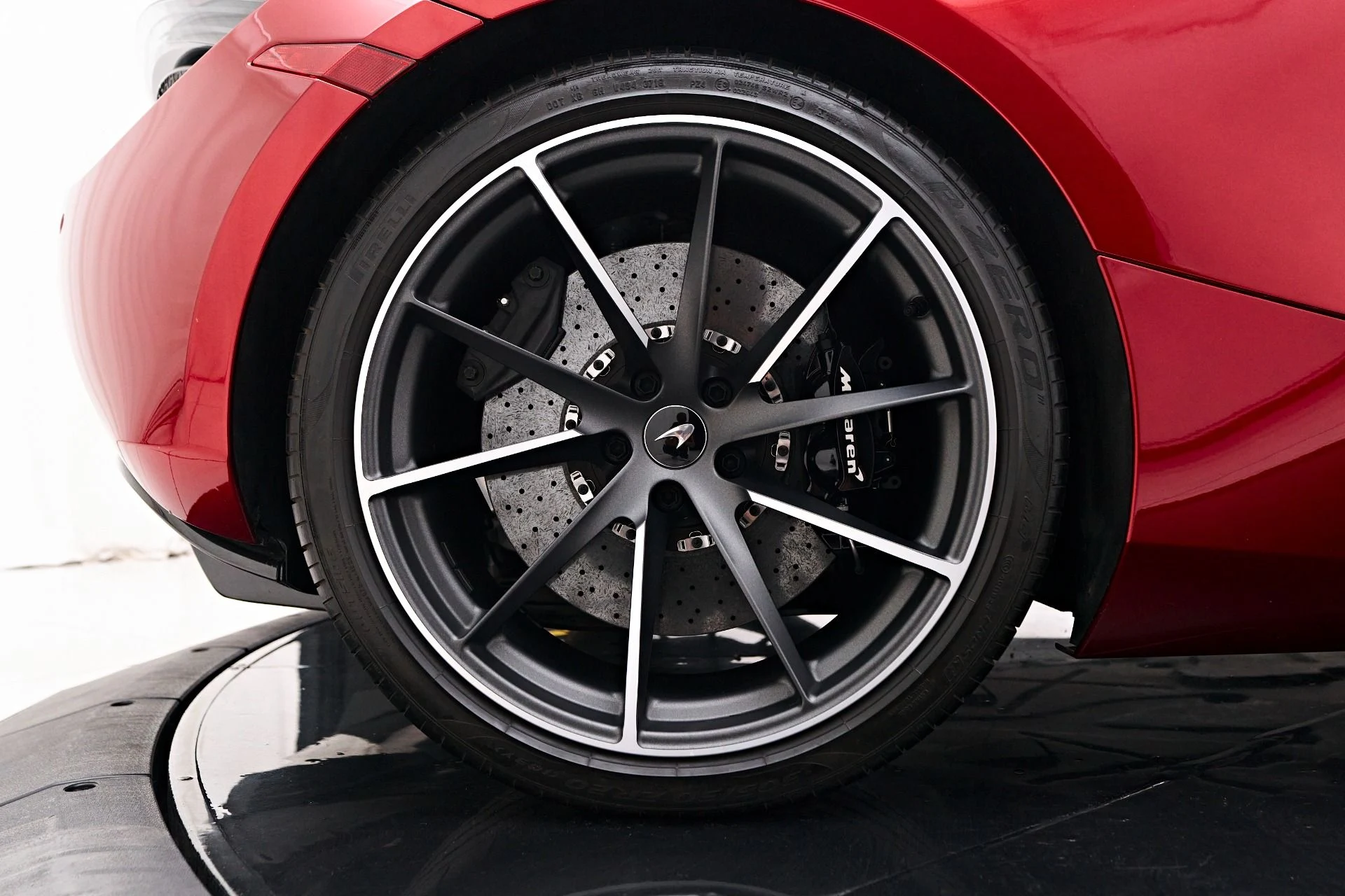 mph038_3575300366_Used_2019_Mc_Laren_720_S_Performance_1756500679_804131f363
