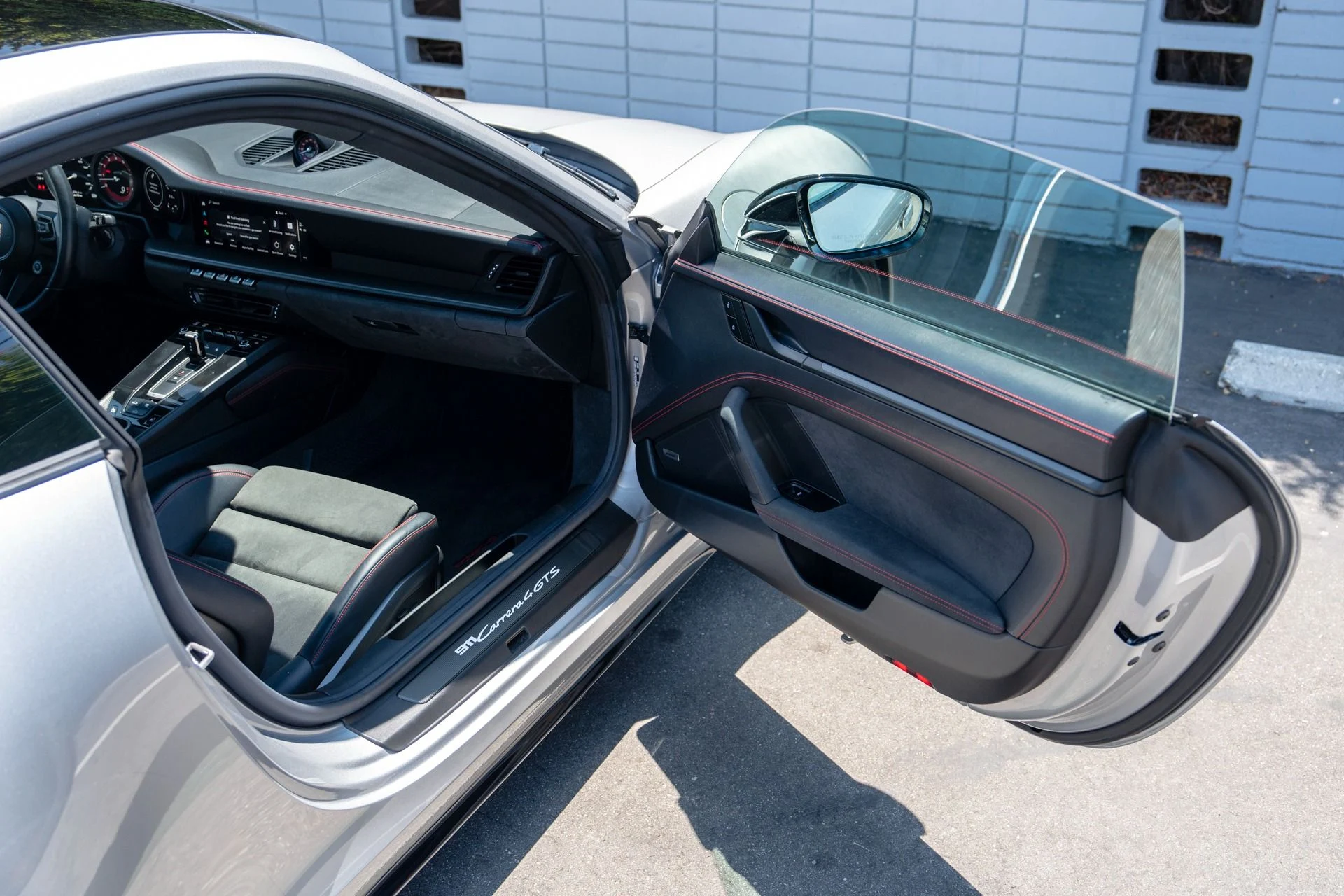 mph038_3590007217_Used_2024_Porsche_911_Carrera_4_GTS_1751587006_73f8a47c72