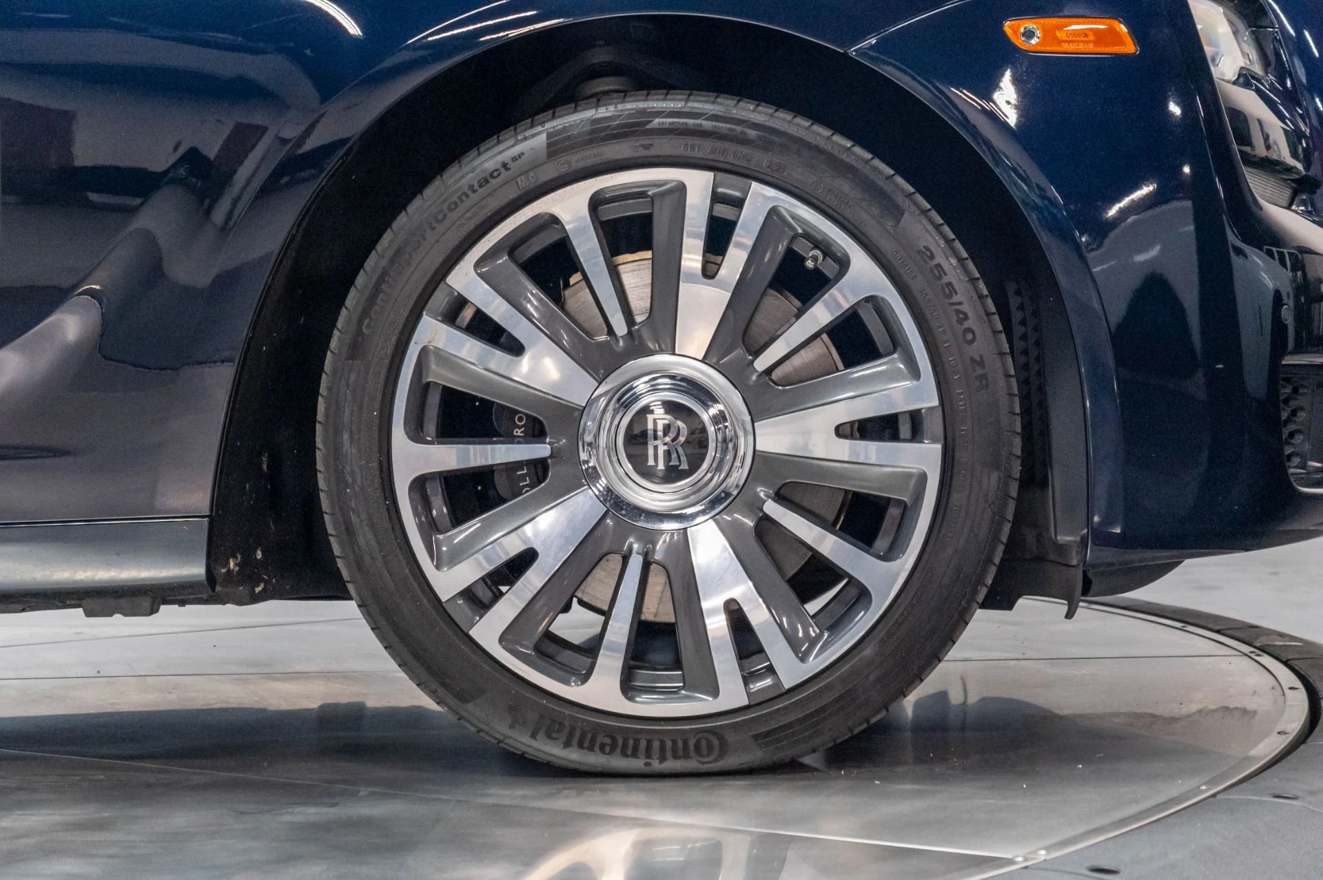 mph038_3596362157_Used_2018_Rolls_Royce_Ghost_Base_1786492649_df5358ce53