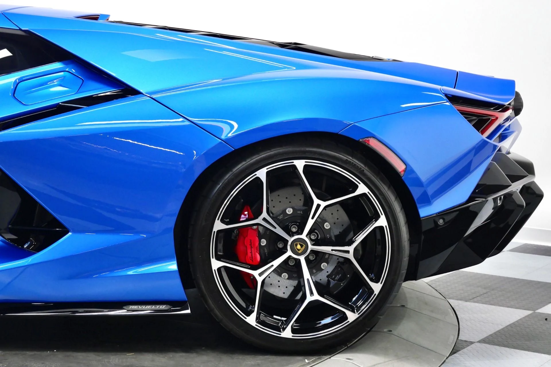 mph038_3616605829_Used_2024_Lamborghini_Revuelto_974_Miles_710_K_MSRP_SPORTIVA_Corsa_Tex_Interior_1767024666_6727f78d7d