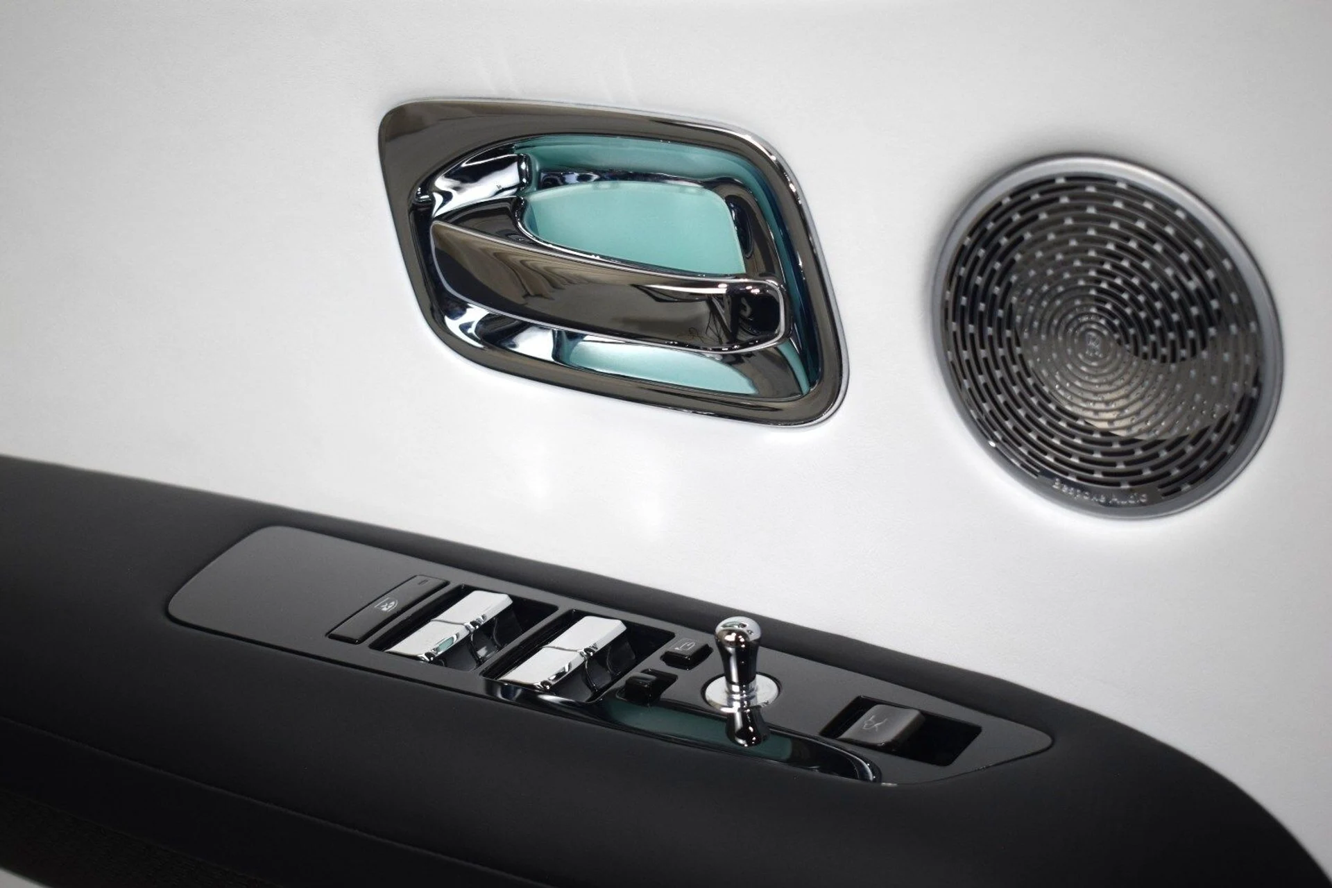 mph038_362323285_282106c438c76b998e7f4669797c4662x_f3353dc979