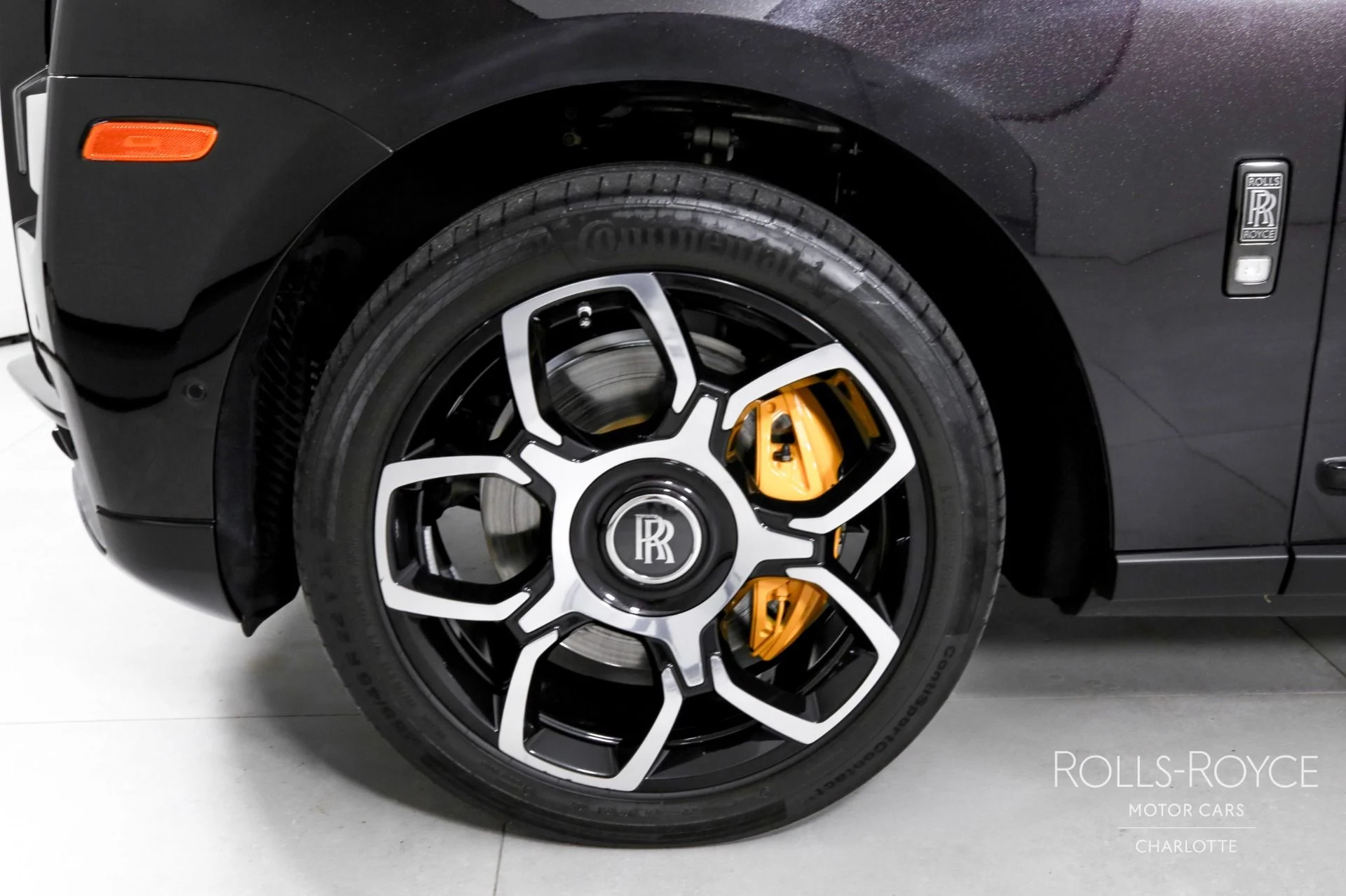 mph038_365709759_Used_2023_Rolls_Royce_Black_Badge_Cullinan_1767375090_dc1a1a9c4c