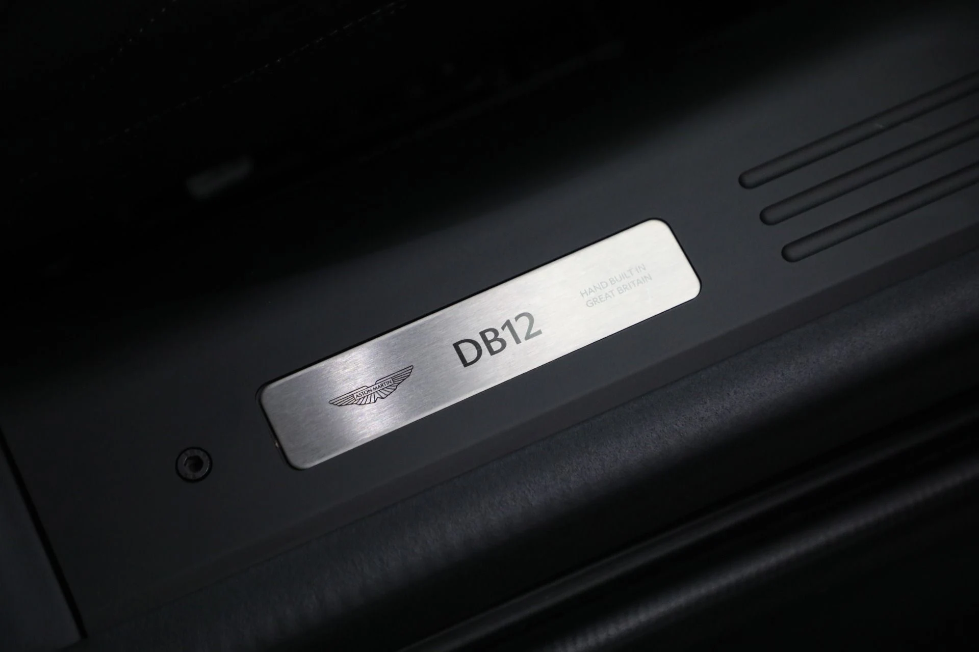 mph038_3670925099_Used_2024_Aston_Martin_DB_12_Volante_1778012465_9b700f9604