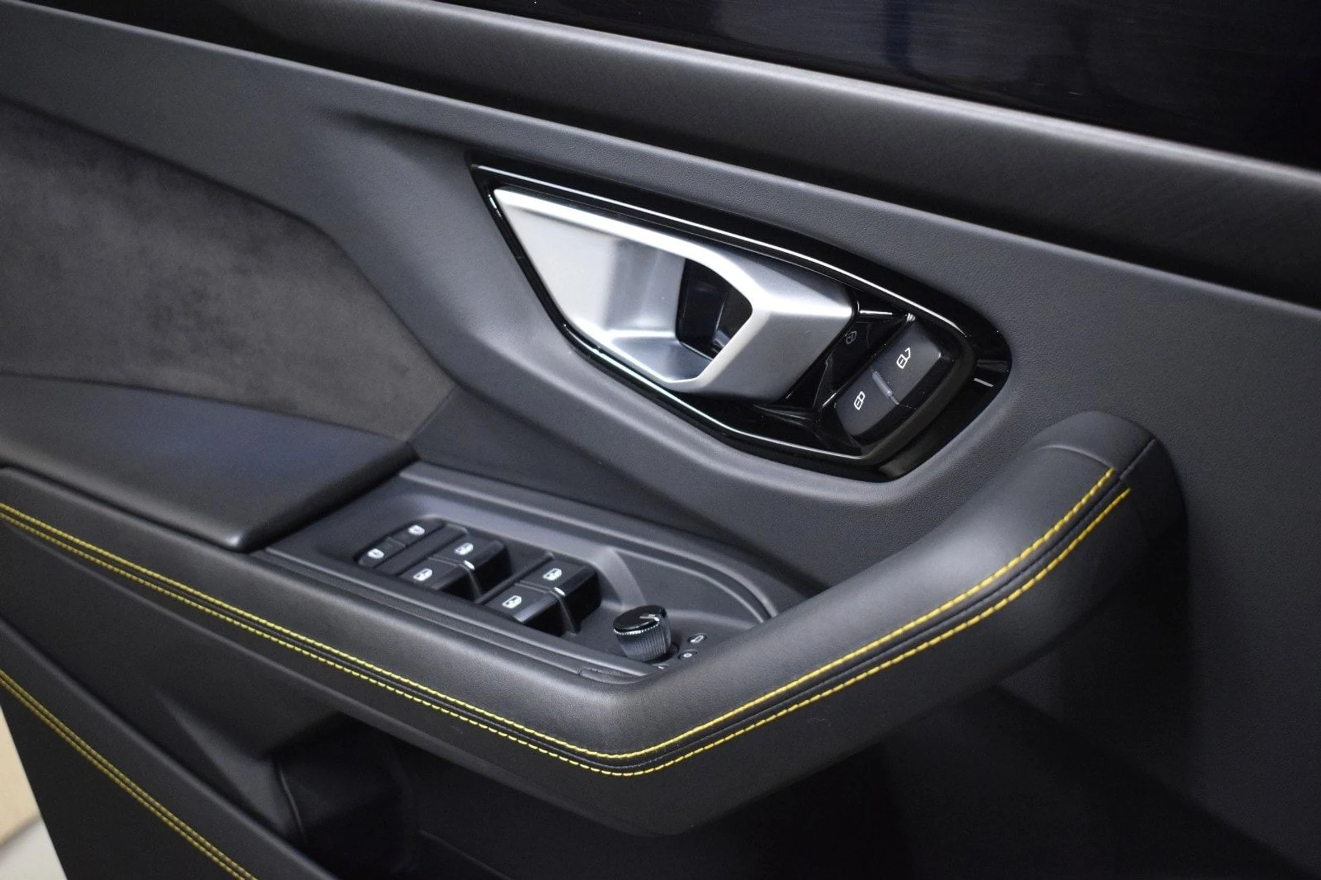 mph038_3672424765_ca4b17791e2084d1a575d351f26731d1x_e425779eb0