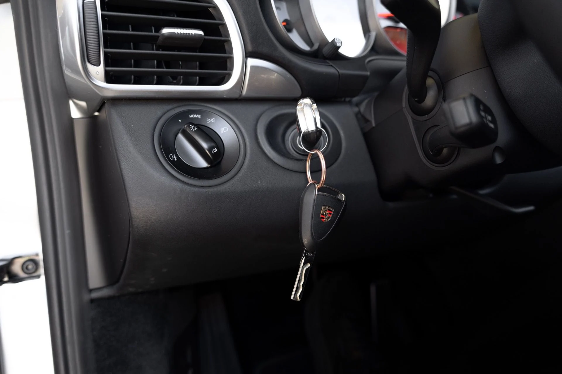 mph038_368318696_Used_2010_Porsche_911_Targa_4_S_1775765317_05a59e8c3d