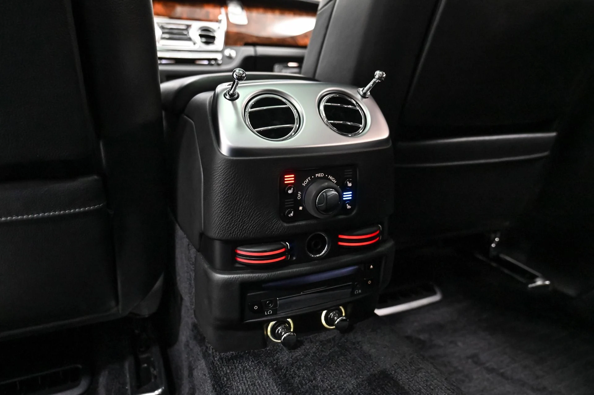 mph038_3695578392_Used_2012_Rolls_Royce_Ghost_1757528739_cc6ed0e3bb
