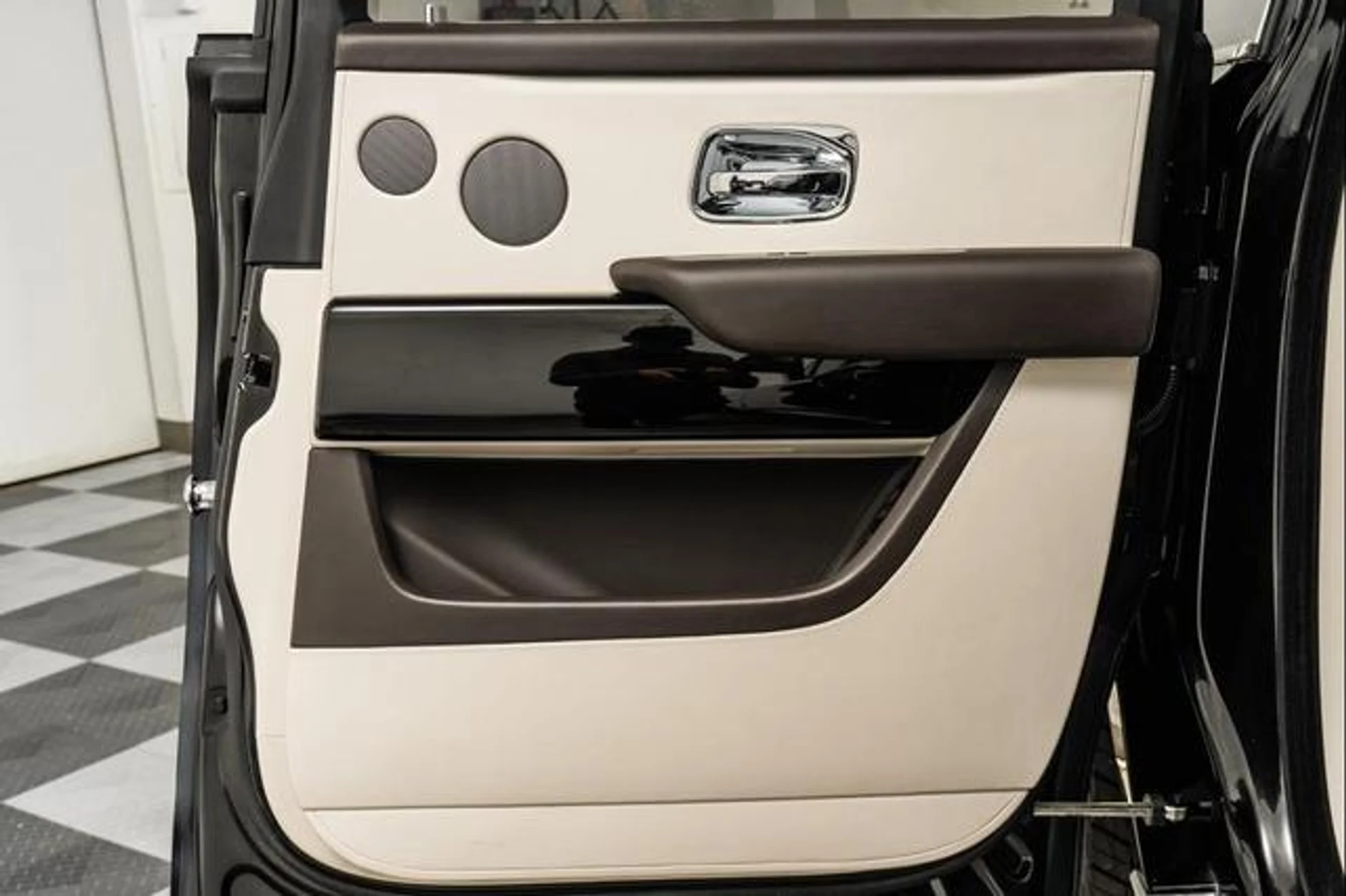 mph038_3708208423_2r_ROL_6ghe_JPGWI_8g_H_Ftn_Lj_Kri_Ag_29e1eb7d8b