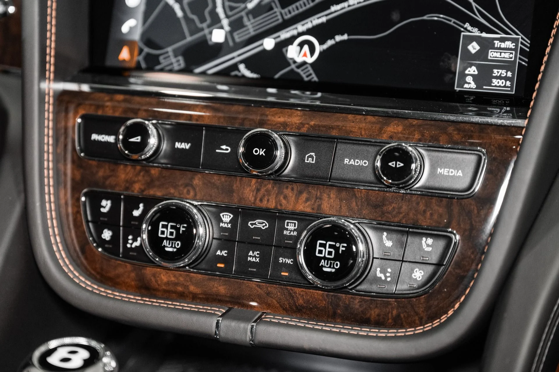 mph038_371072797_Used_2022_Bentley_Bentayga_V8_1773164215_1e90b08e1a