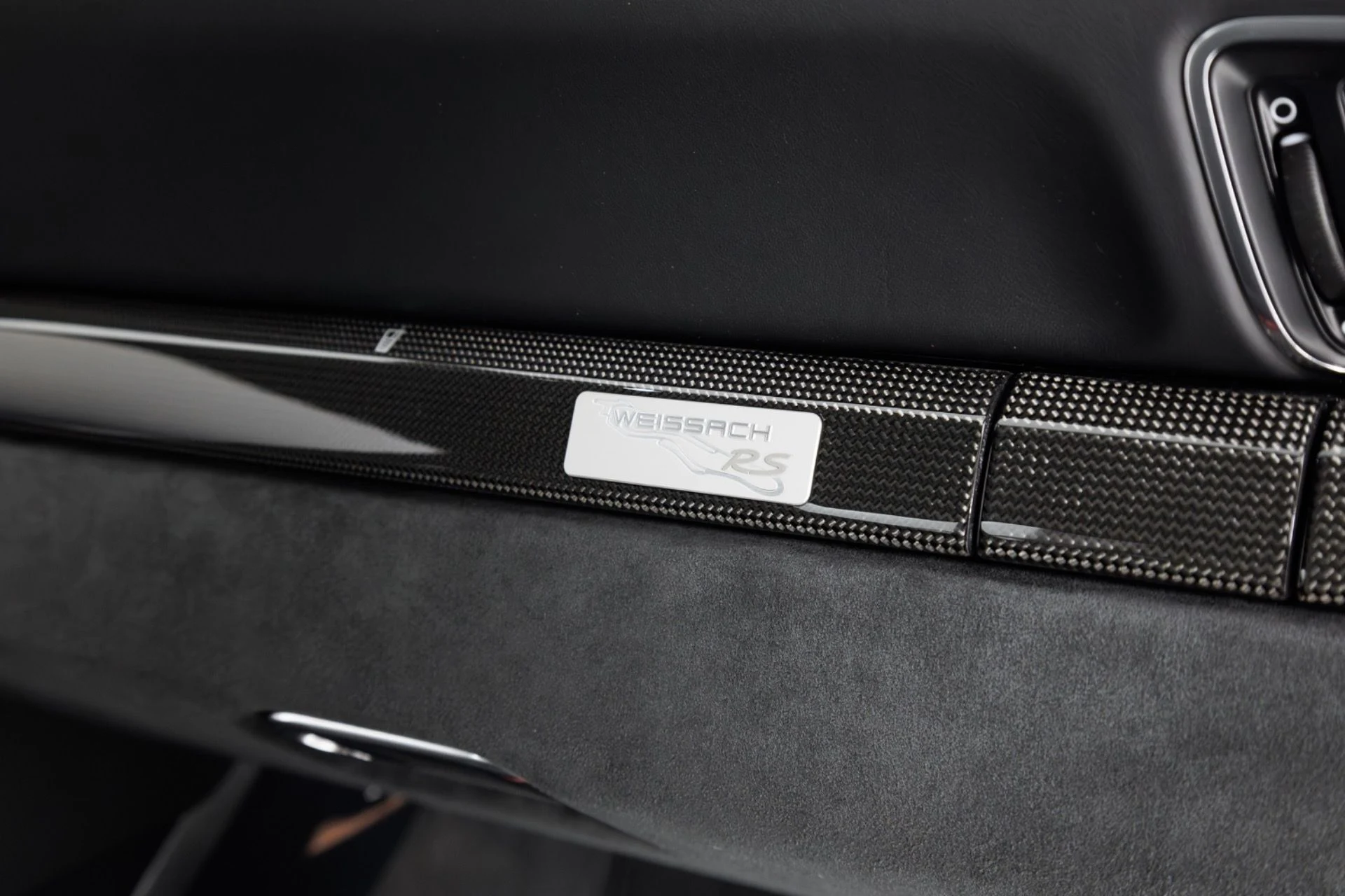 mph038_3712428854_Used_2019_Porsche_911_GT_2_RS_1792013911_65cabb009c