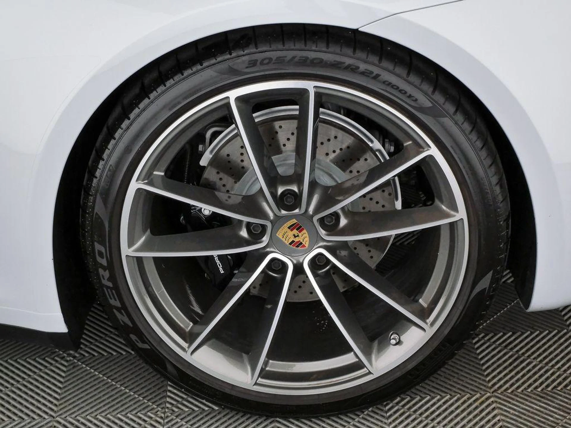 mph038_3736751729_h_B1o_N_Pkz_Z7_Uo_X_Ahglj_NIWK_Sqk_Ng_17c638c90c