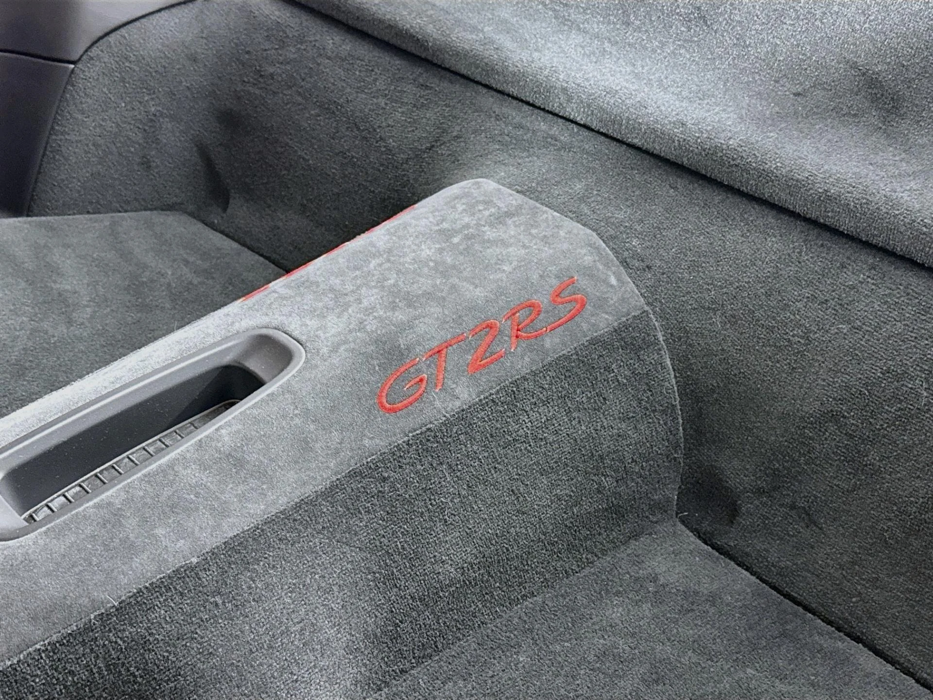 mph038_3747022854_Used_2018_Porsche_911_GT_2_RS_1785871787_e58288a251