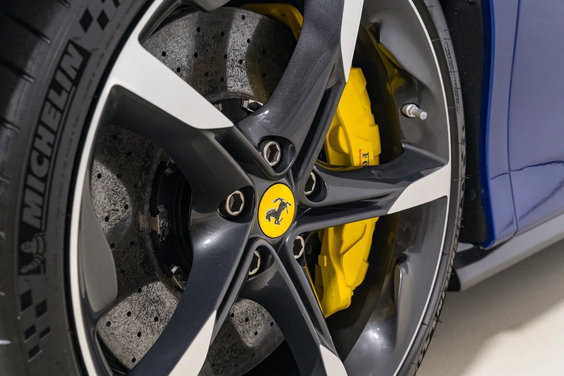 mph038_376178991_43a8e9dc605a4210811a7cee510ff240_f6444404d9