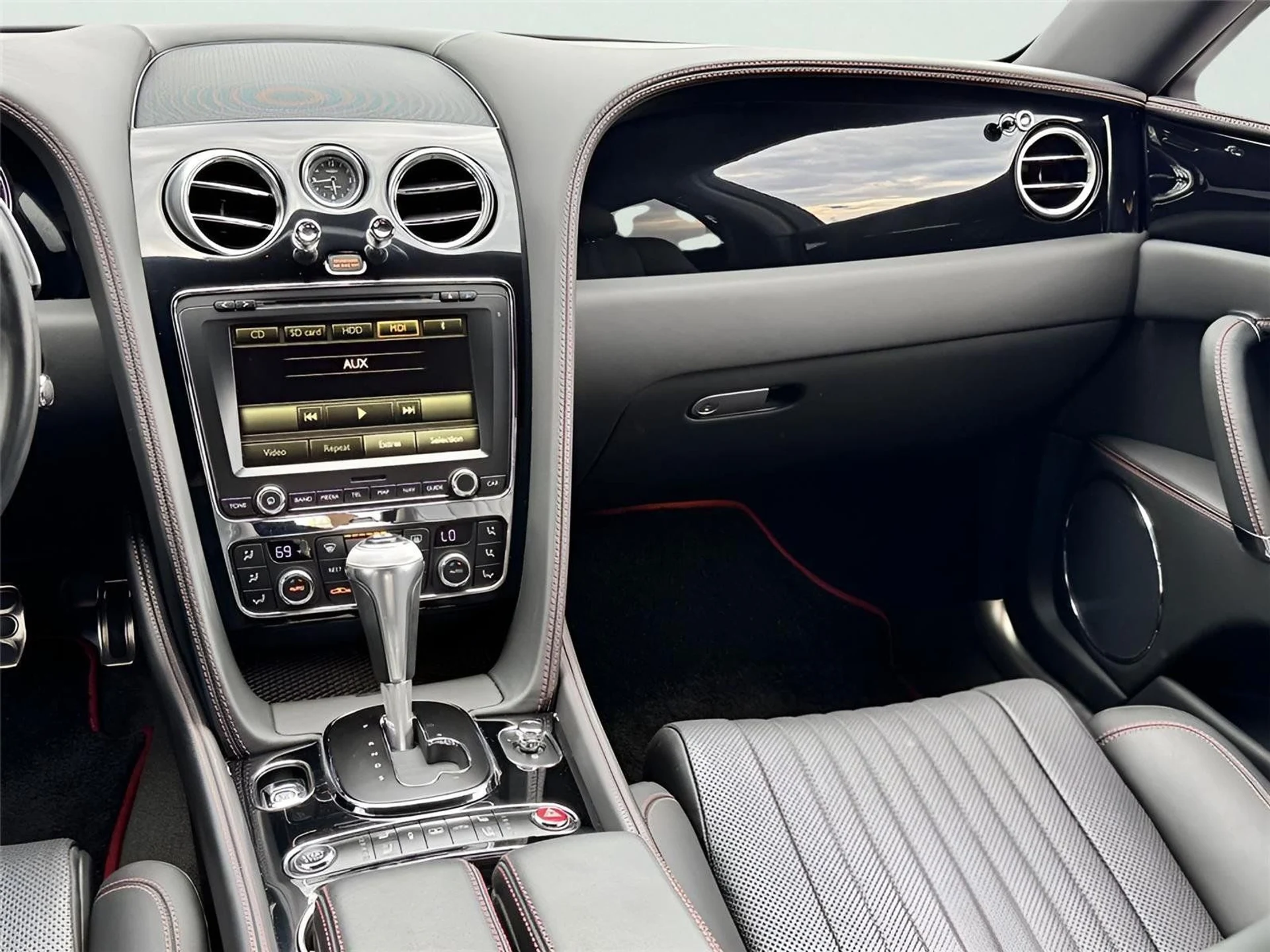 mph038_3766190256_569b247788e8856e87fd00bc7763ad88_685ec3d1fa