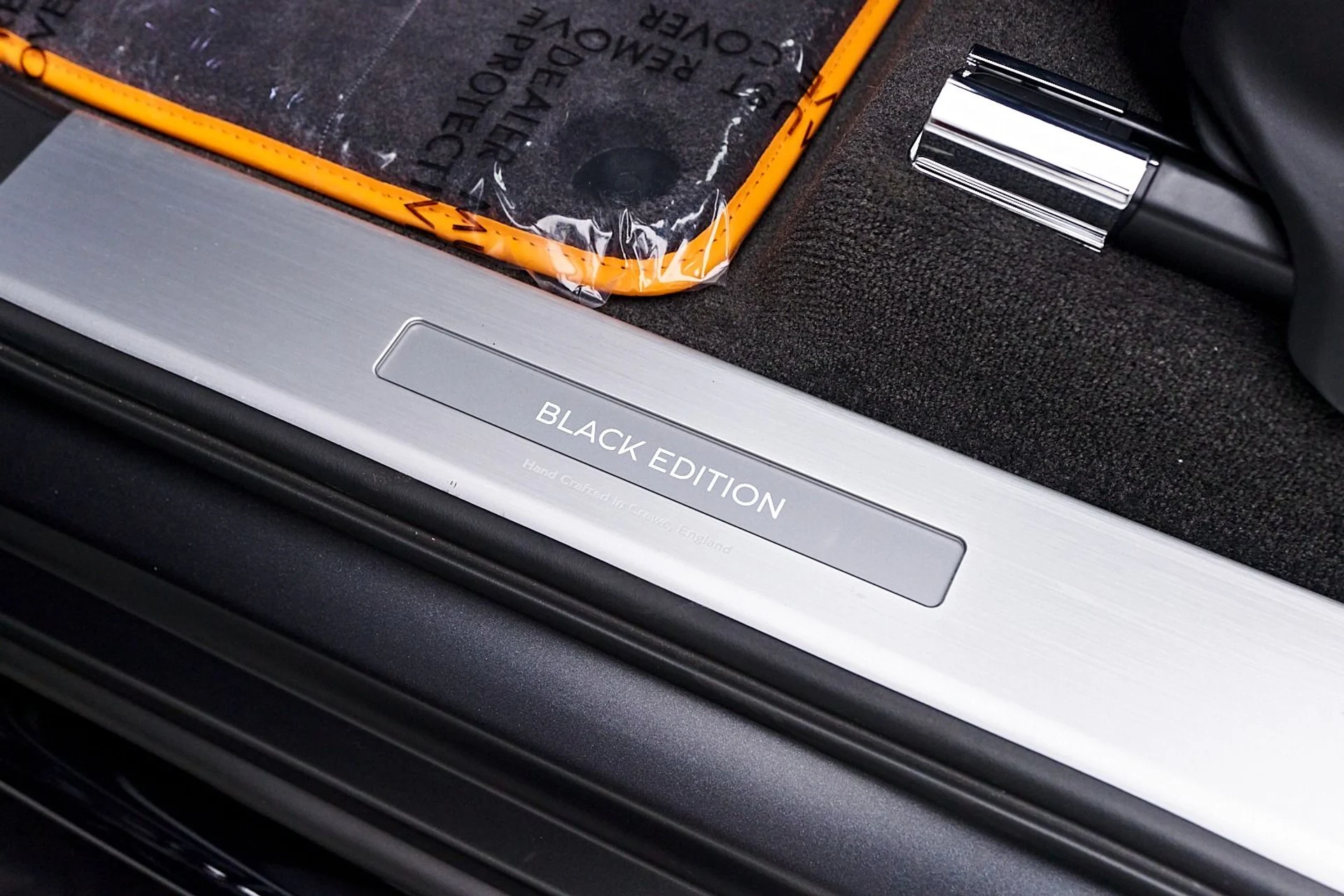 mph038_3771190326_Used_2025_Bentley_Bentayga_S_Black_Edition_1738363048_ac46df2413