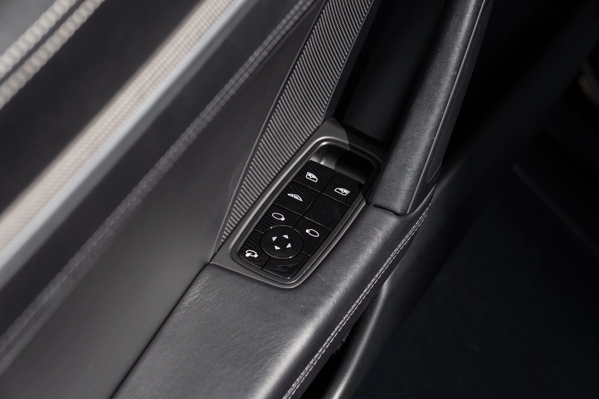 mph038_377663489_Used_2021_Porsche_911_Turbo_S_Cabriolet_1770146418_cc23dbef60