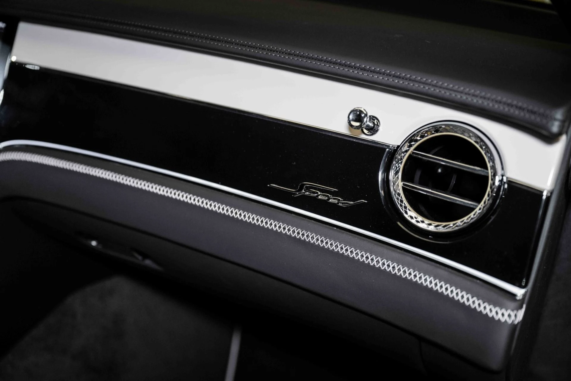 mph038_3792281461_Used_2024_Bentley_Continental_GT_Speed_1718899398_249b255dab