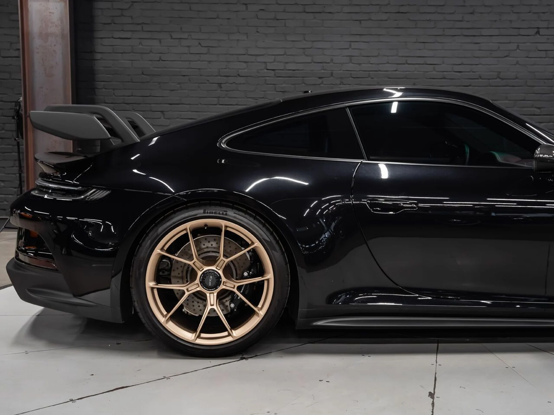 mph038_3835078467_porsche_911_2022_726b81bebb