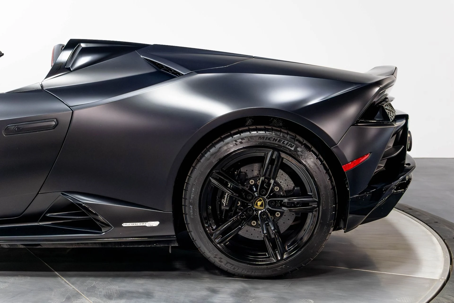 mph038_3835487534_Used_2021_Lamborghini_Huracan_EVO_EVO_Spyder_1780949097_ebc68577c3
