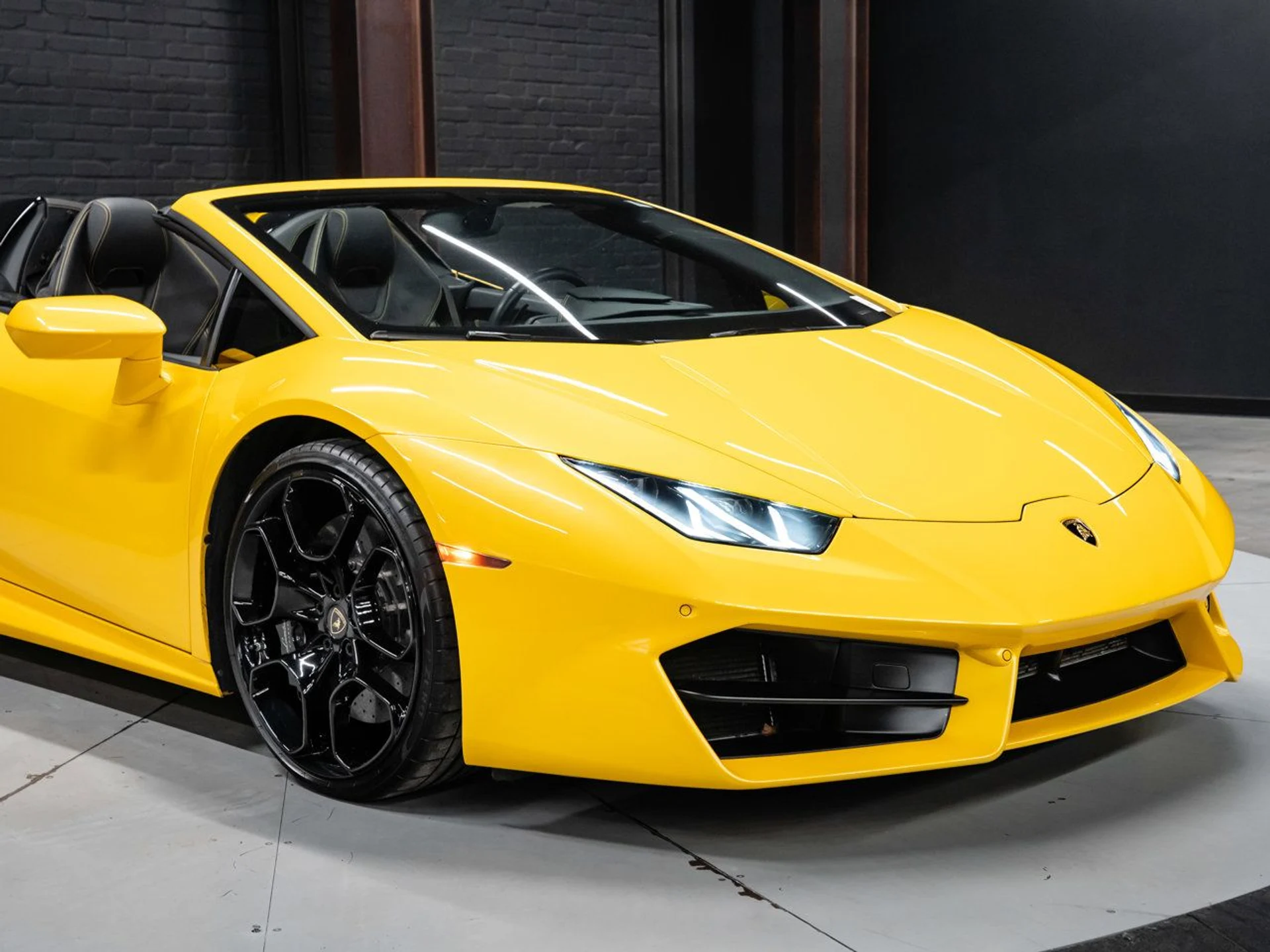 mph038_3838462083_lamborghini_huracan_2017_fc7a4698e8