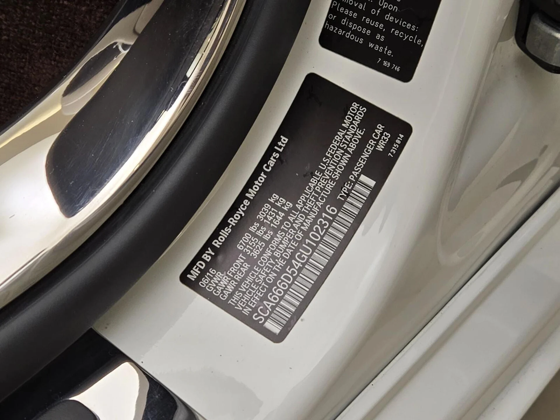 mph038_3841463_Used_2016_Rolls_Royce_Dawn_1758780510_367b7e9de9