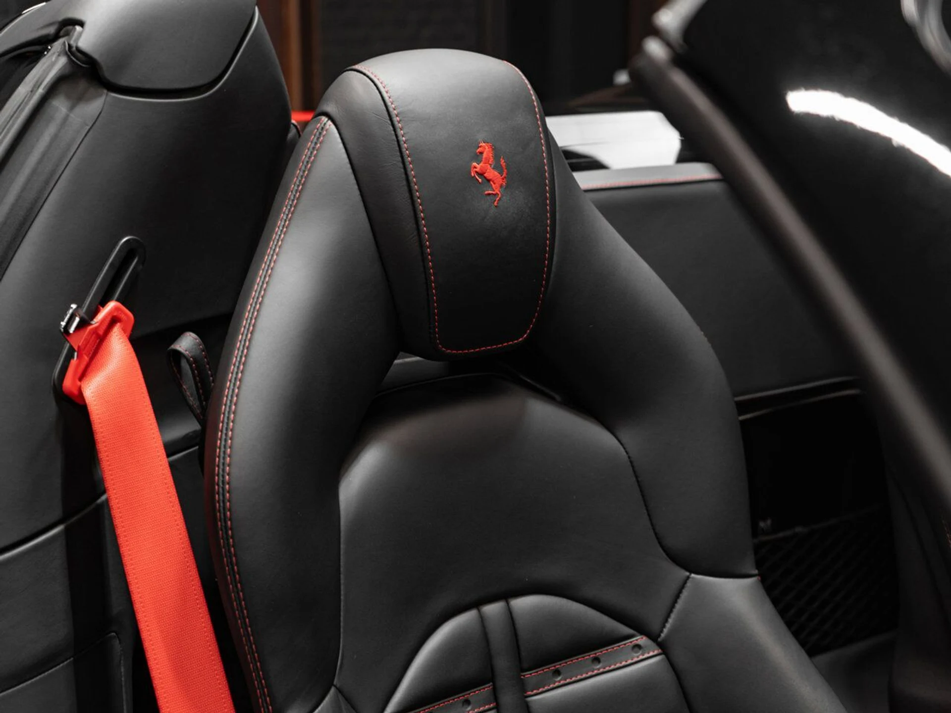mph038_3869960440_ferrari_488_spider_2018_24f1496a82