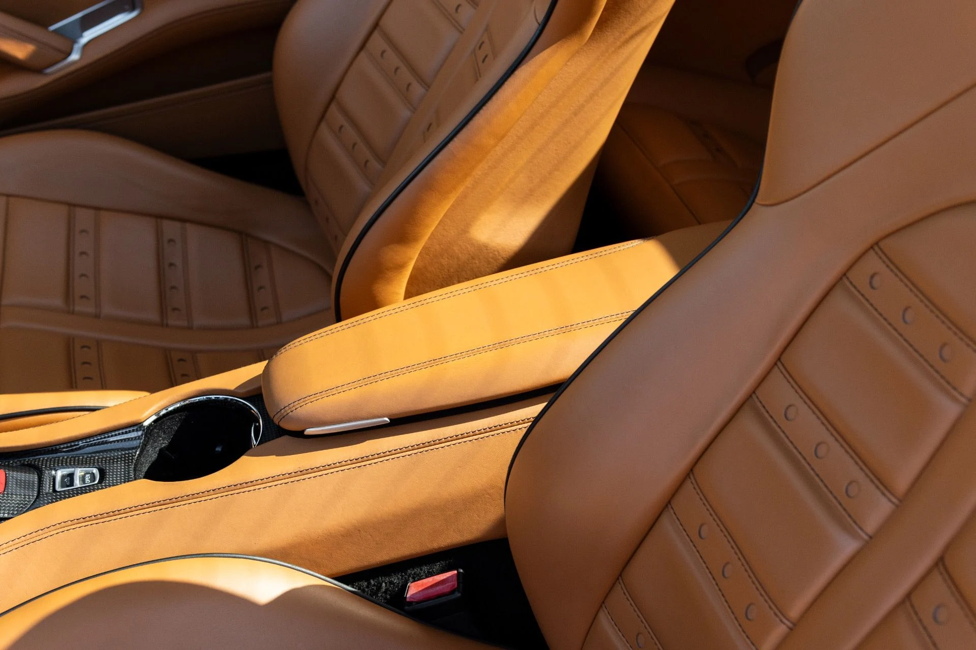 mph038_3870064115_Used_2017_Ferrari_California_T_1767065452_330e69bc48