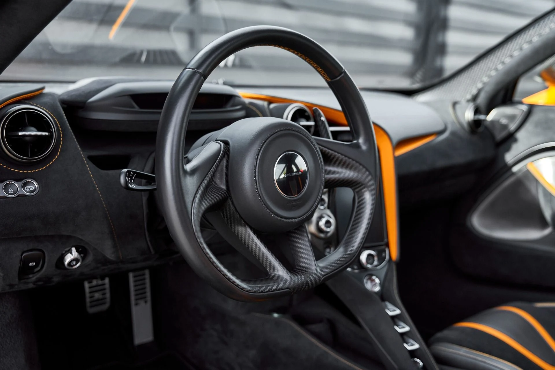 mph038_3876893624_Used_2018_Mc_Laren_720_S_Performance_1766270114_147917e34c