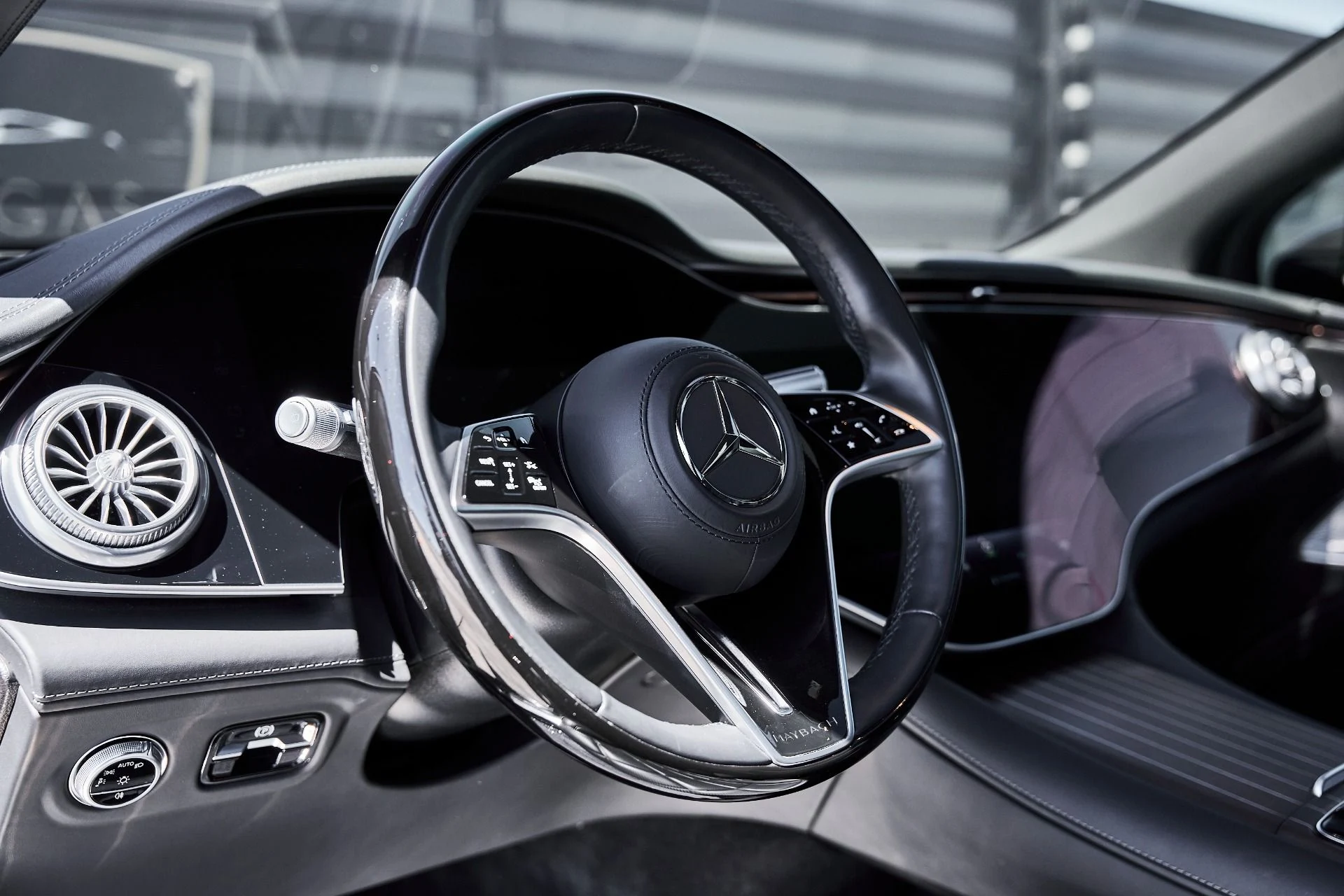 mph038_3881202151_Used_2024_Mercedes_Benz_EQS_Maybach_EQS_680_1775326048_32d4c02732