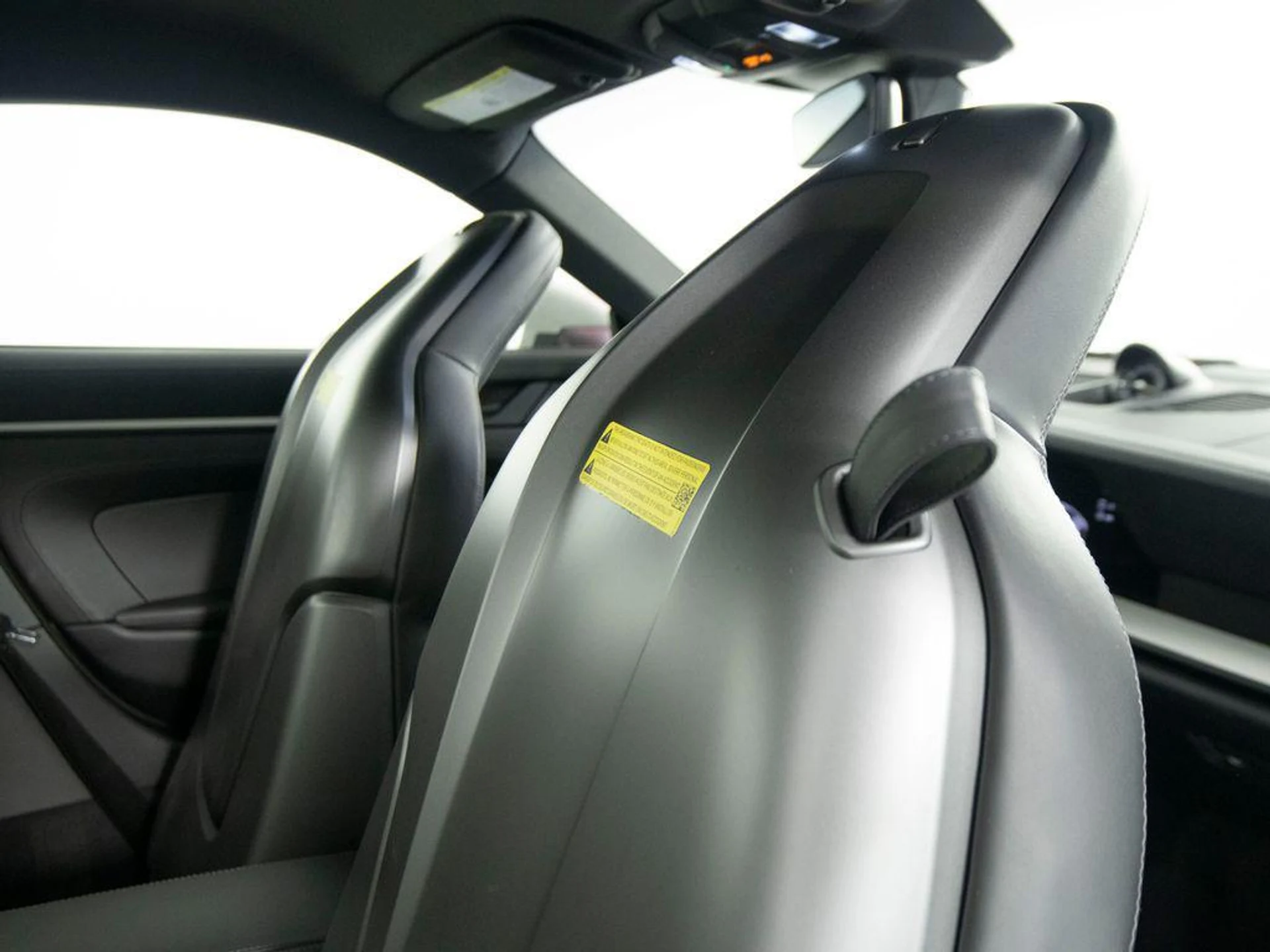 mph038_3882336737_kp_Q1_Bi3_B9w_Yy3_JR_4_B6a_Dl_Sqbkq4_2a777f5645