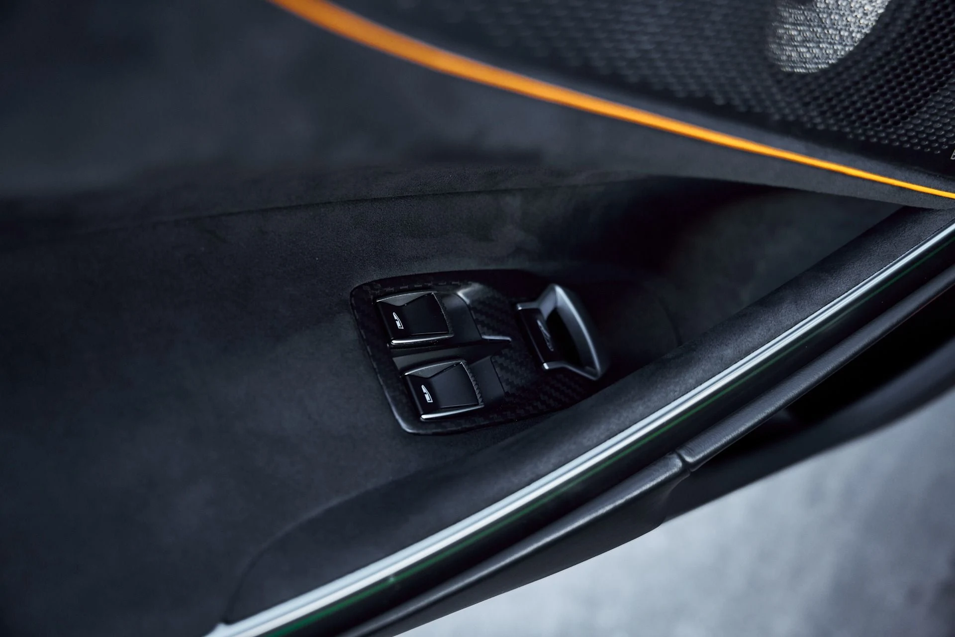 mph038_3891101047_Used_2025_Mc_Laren_Artura_Performance_1769481849_aaa6029902