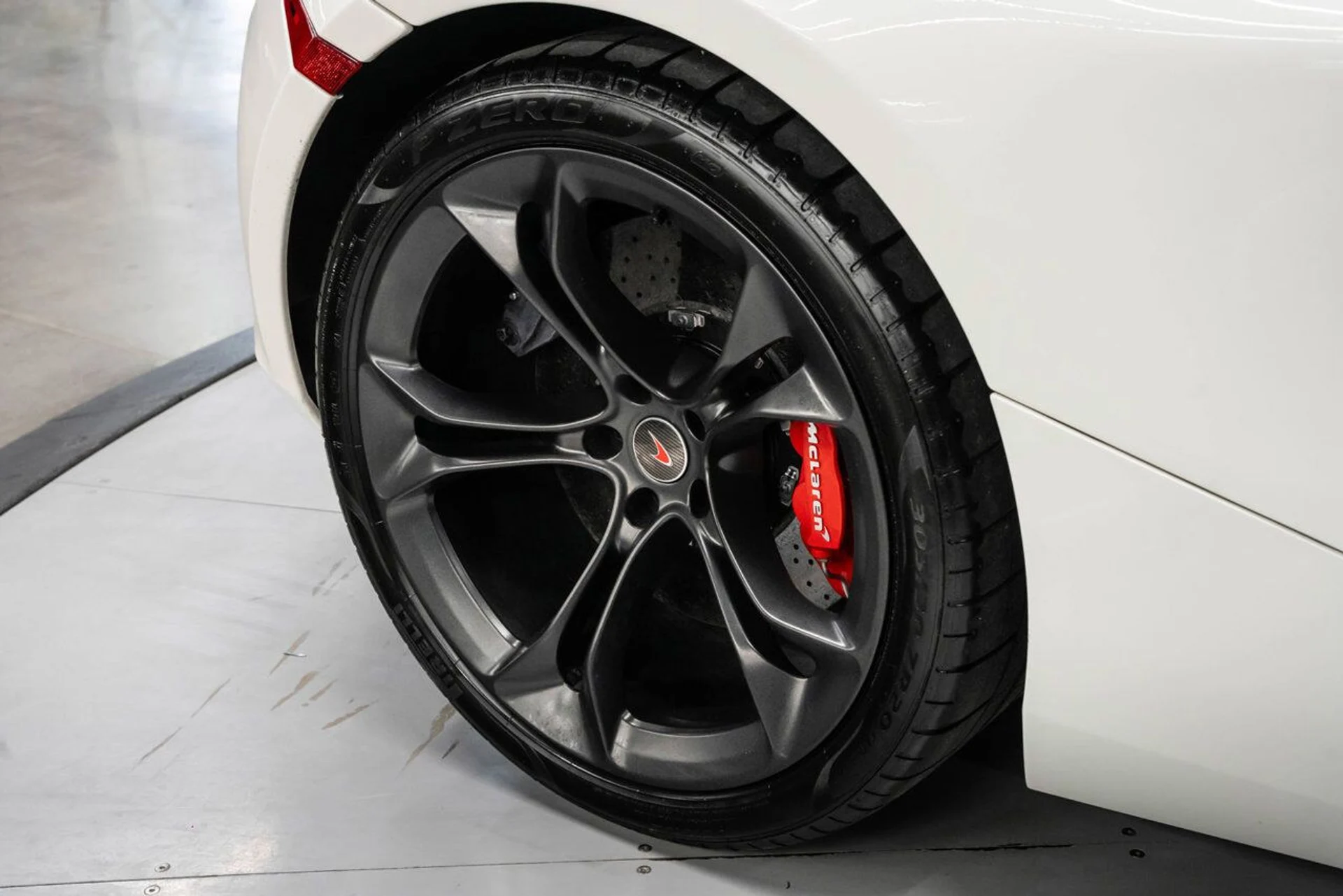 mph038_3895722375_mclaren_720s_2018_666a238b30