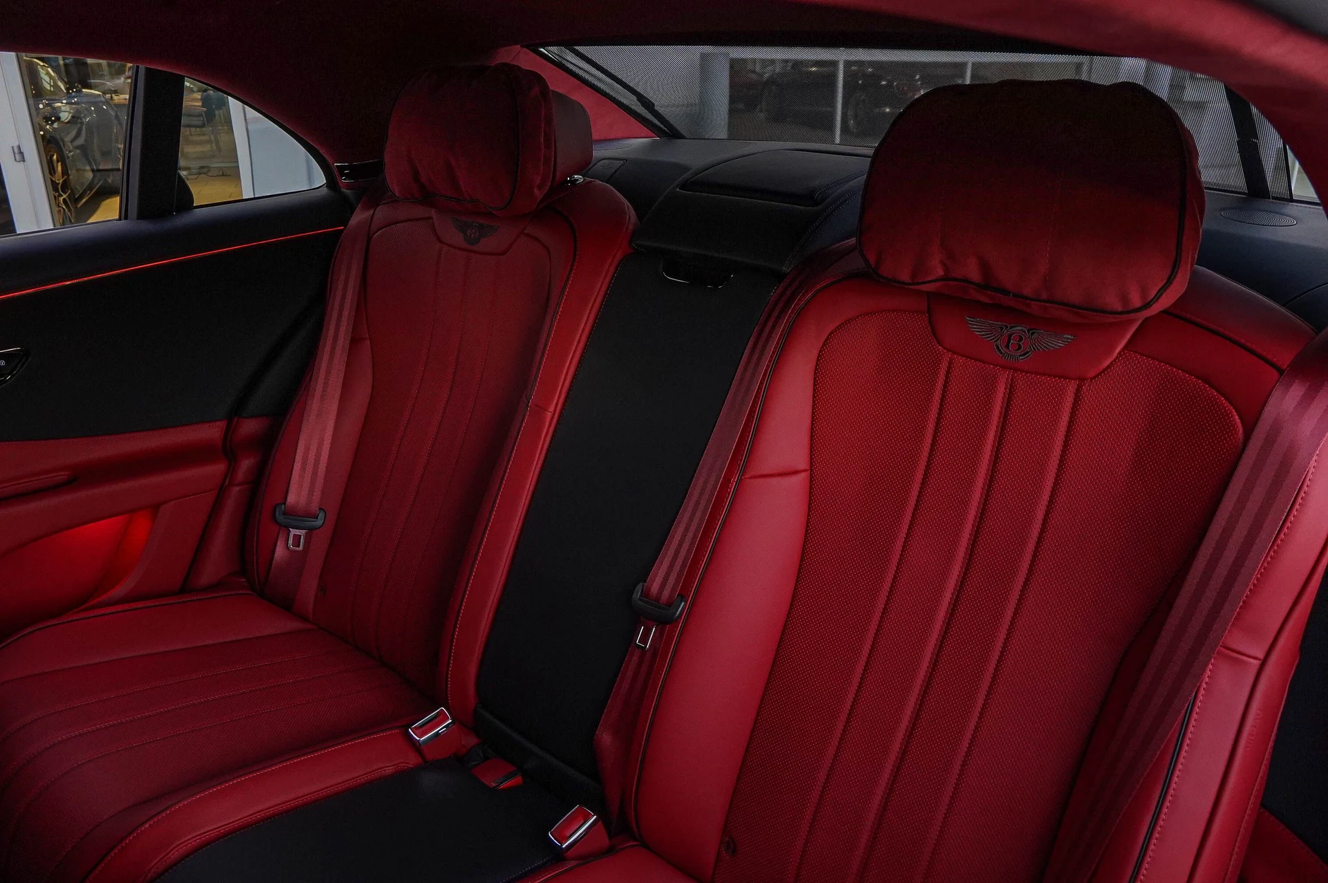 mph038_389851750_Hi_Tech_Luxury_Imports_LLC_SCBBP_6_ZG_5_TC_025490_image_38_5a3ebd3236