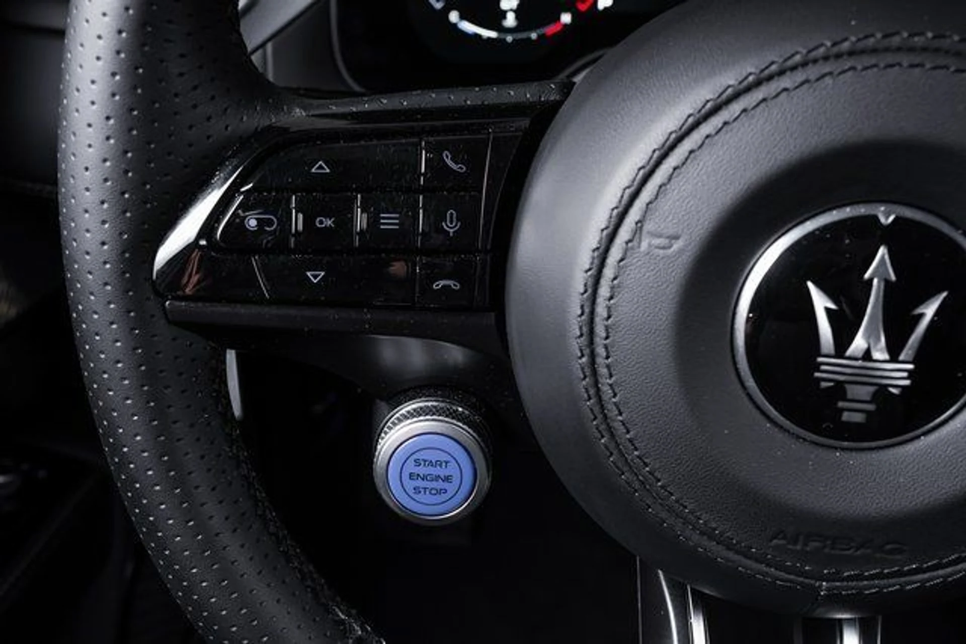 mph038_3901422735_63b250c5996910e4602be727d973464ax_4cb938b46d