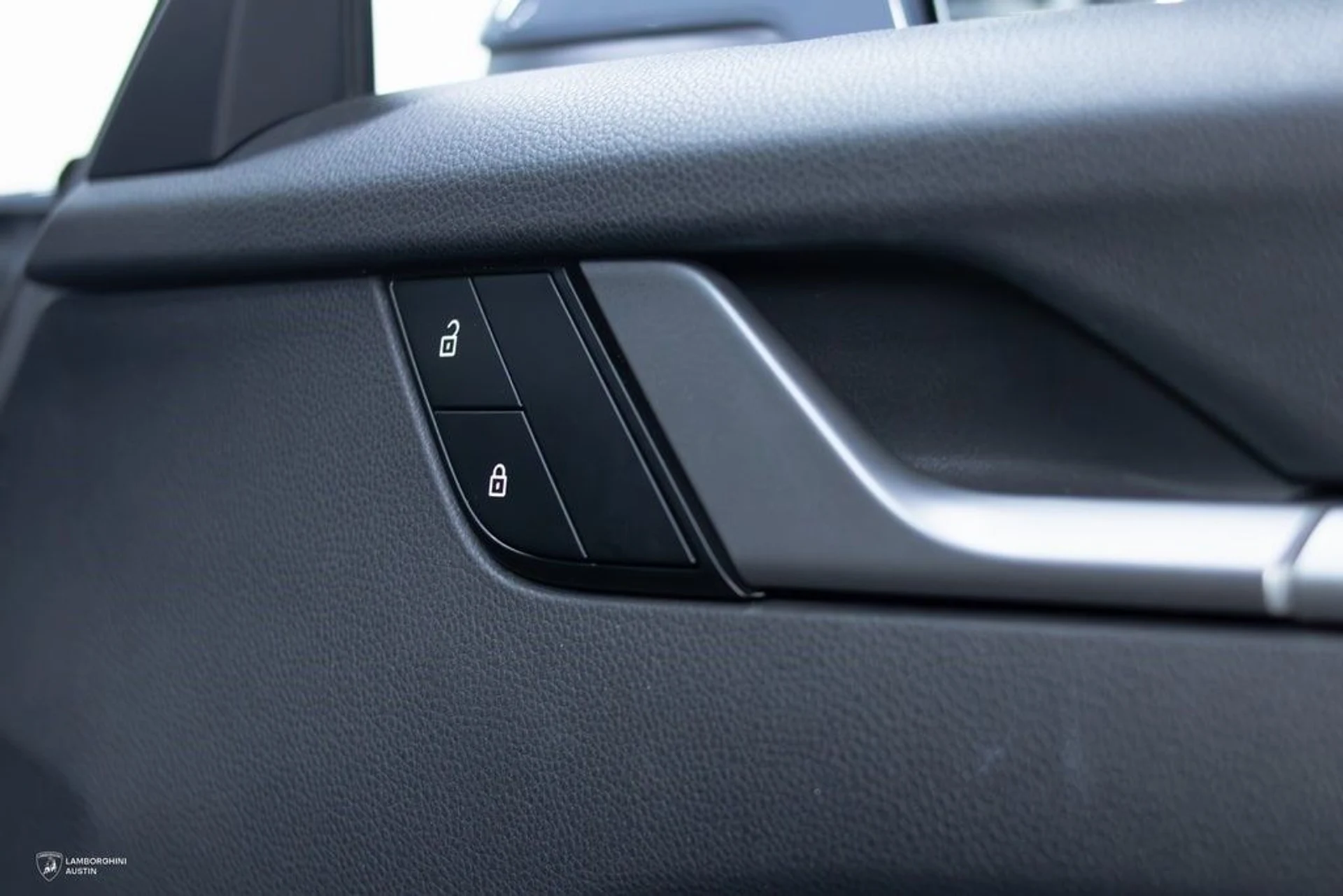 mph038_391753020_93a0702fc512c69e6307dc570373cc41x_709c21ba87