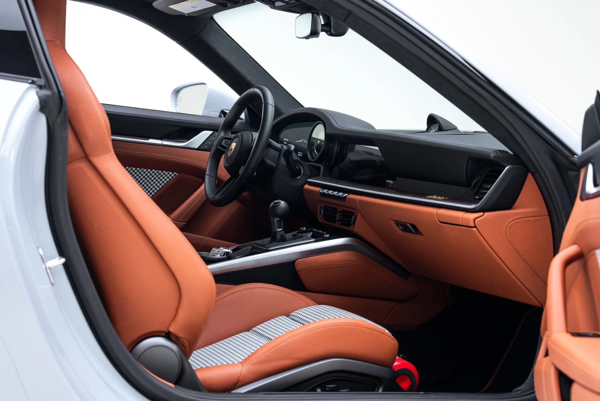 mph038_3918497343_Used_2023_Porsche_911_Sport_Classic_1774647065_2bba412f53