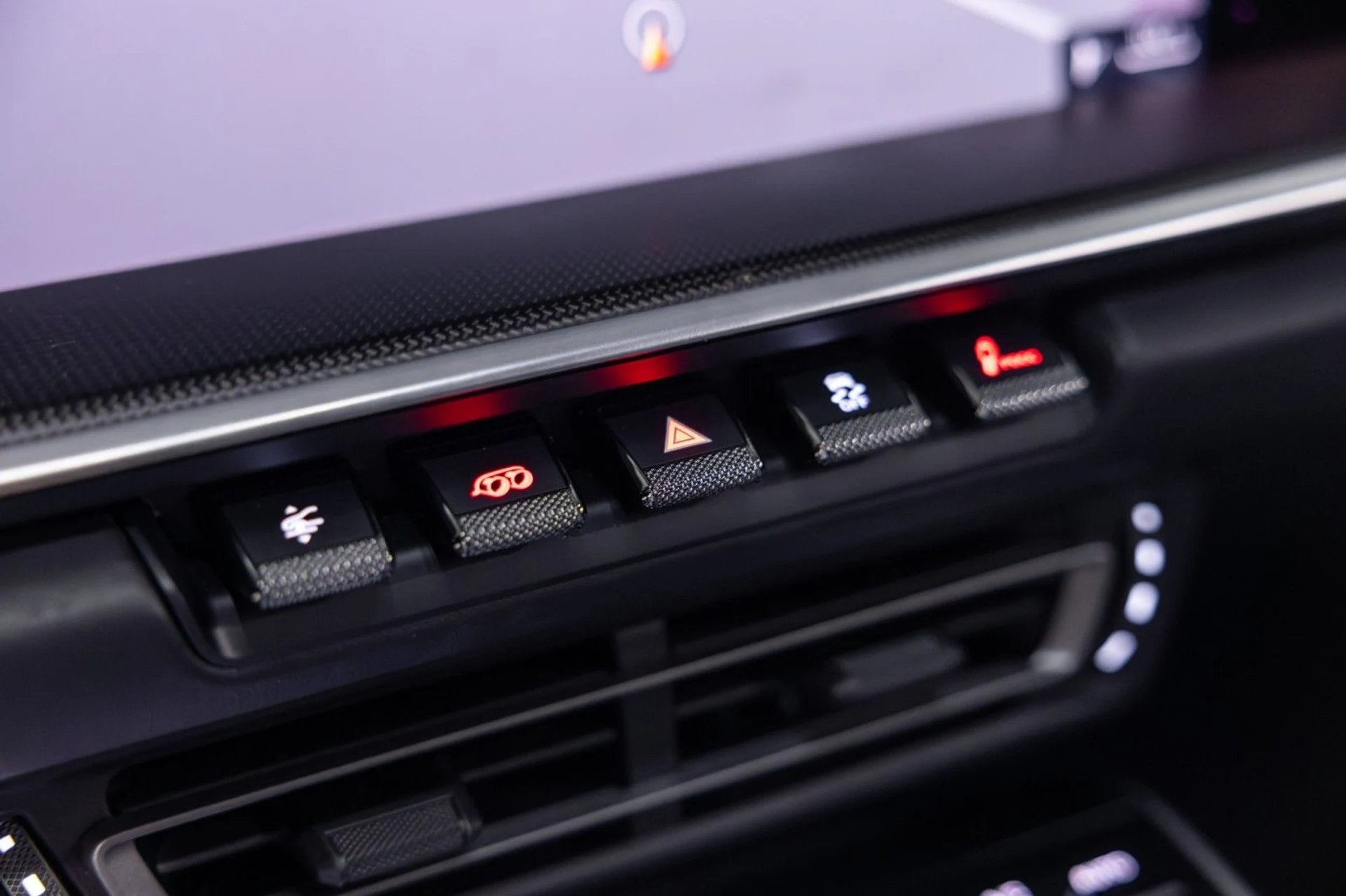 mph038_3933912189_0_Q_2ce017bbb0