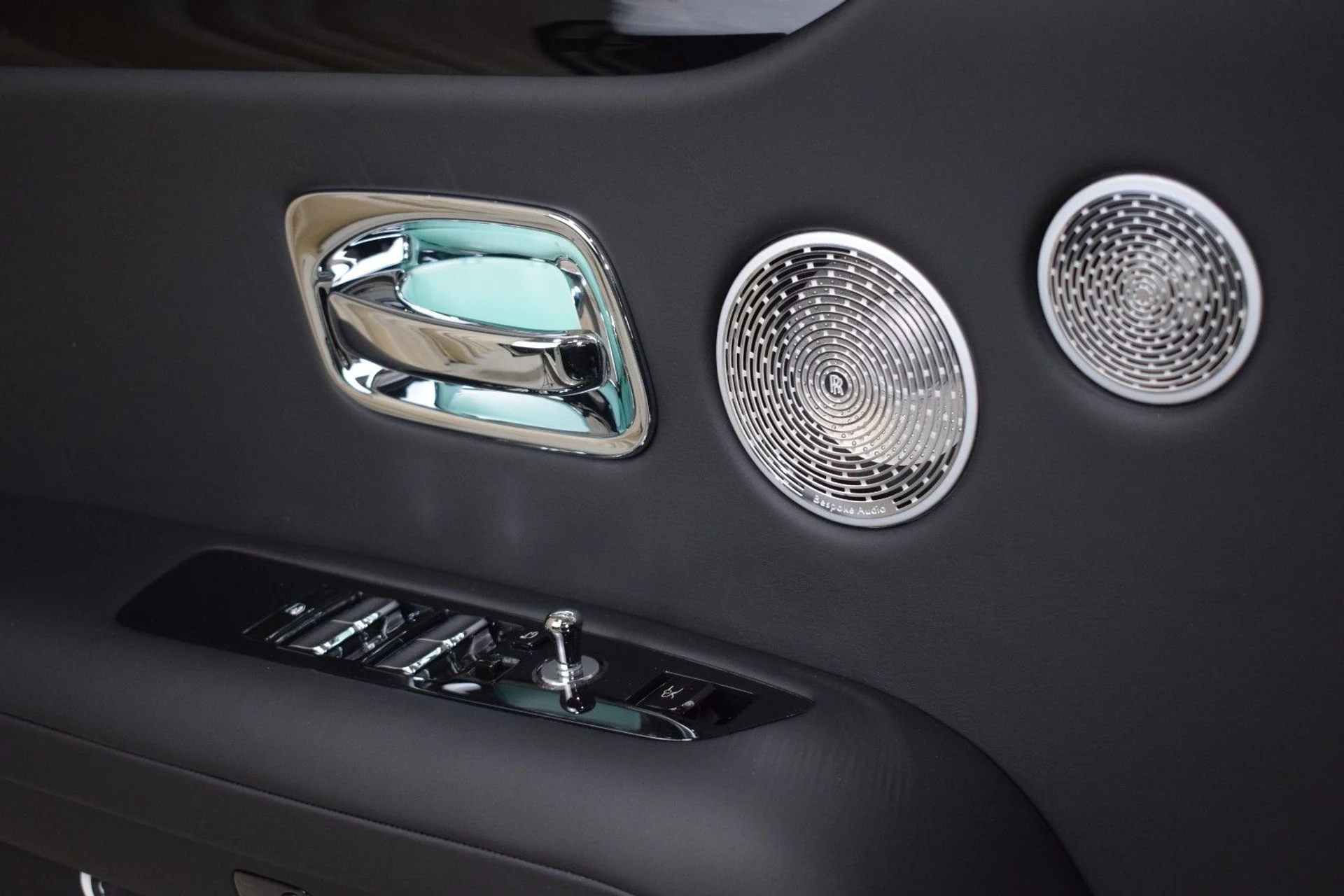 mph038_3940702935_1c124ef71e57488a64a145fbd76c58a0x_8f97f5c4d5