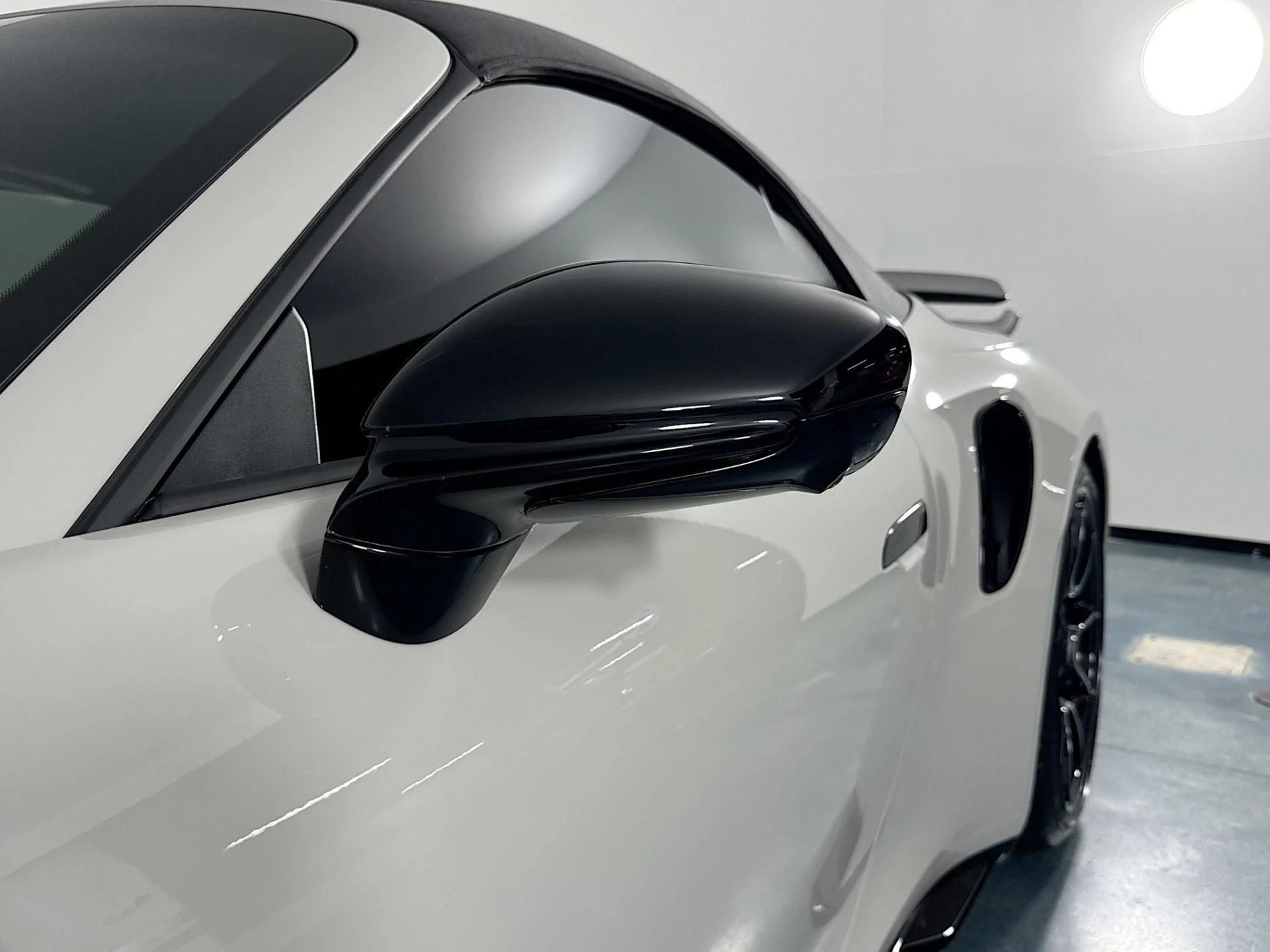 mph038_3952697343_Used_2025_Porsche_911_Turbo_S_1785281652_cc3bc23700