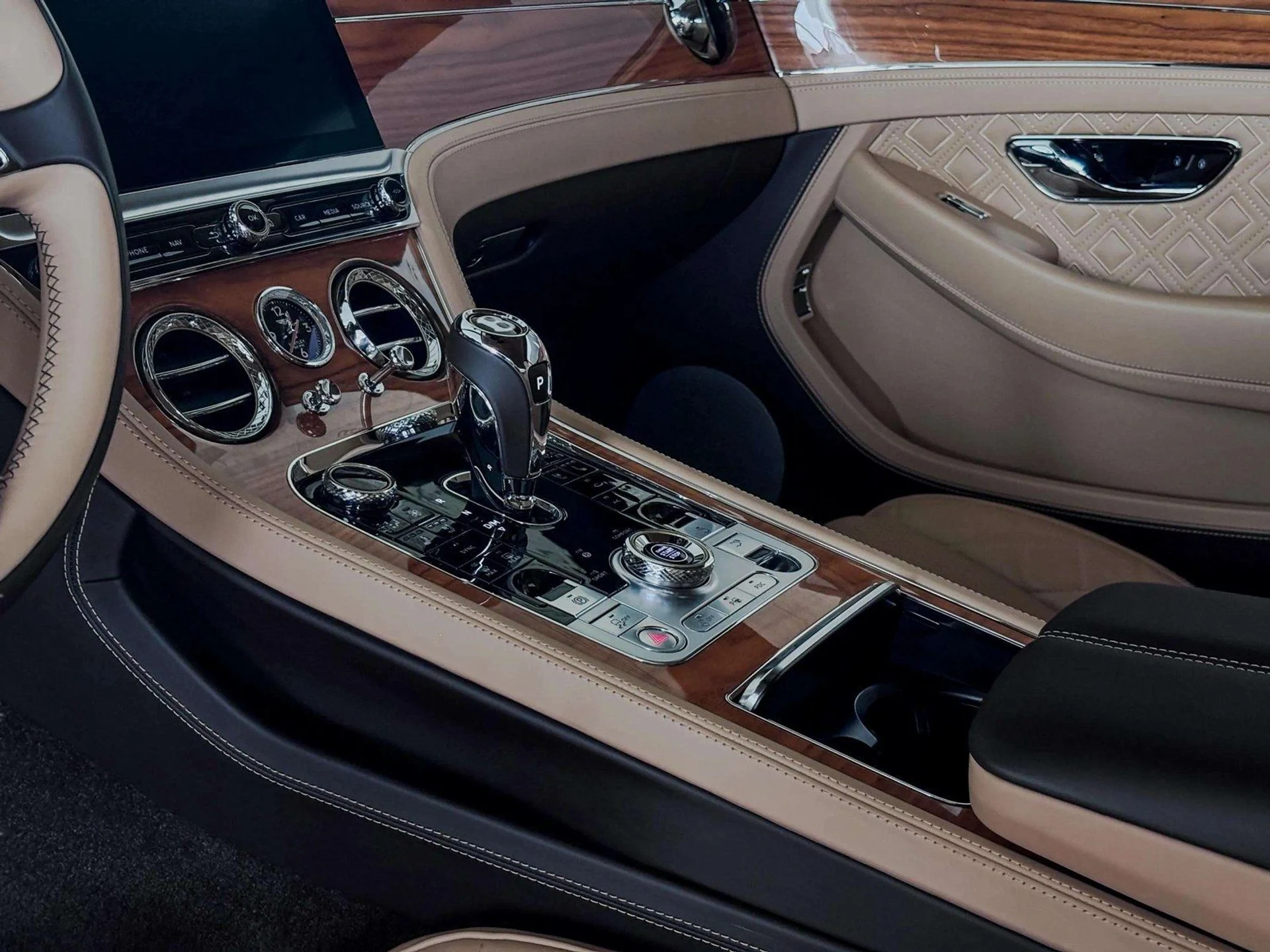 mph038_3952995580_image_39_c78bf7f0f1